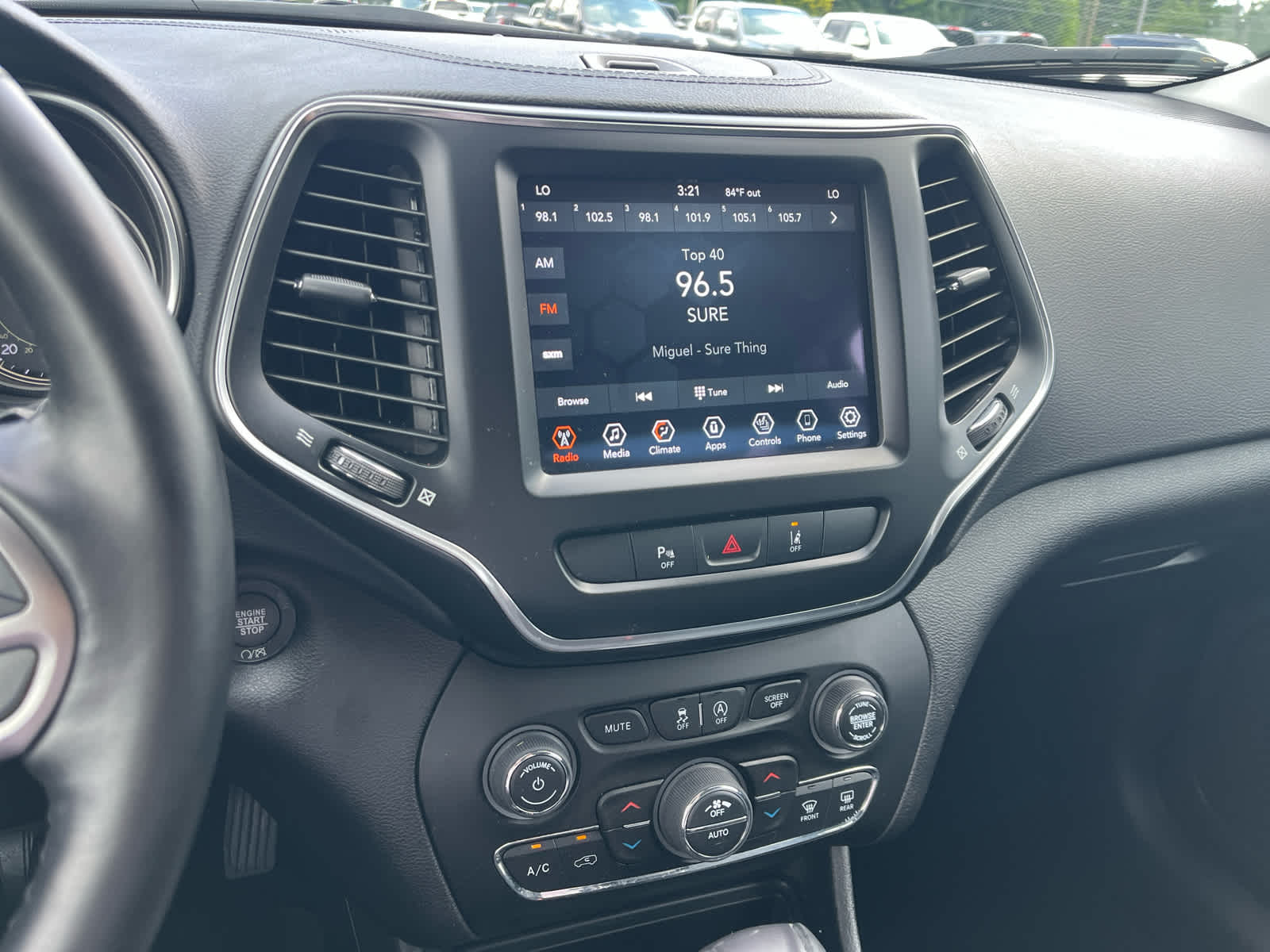 2021 Jeep Cherokee Latitude Lux
