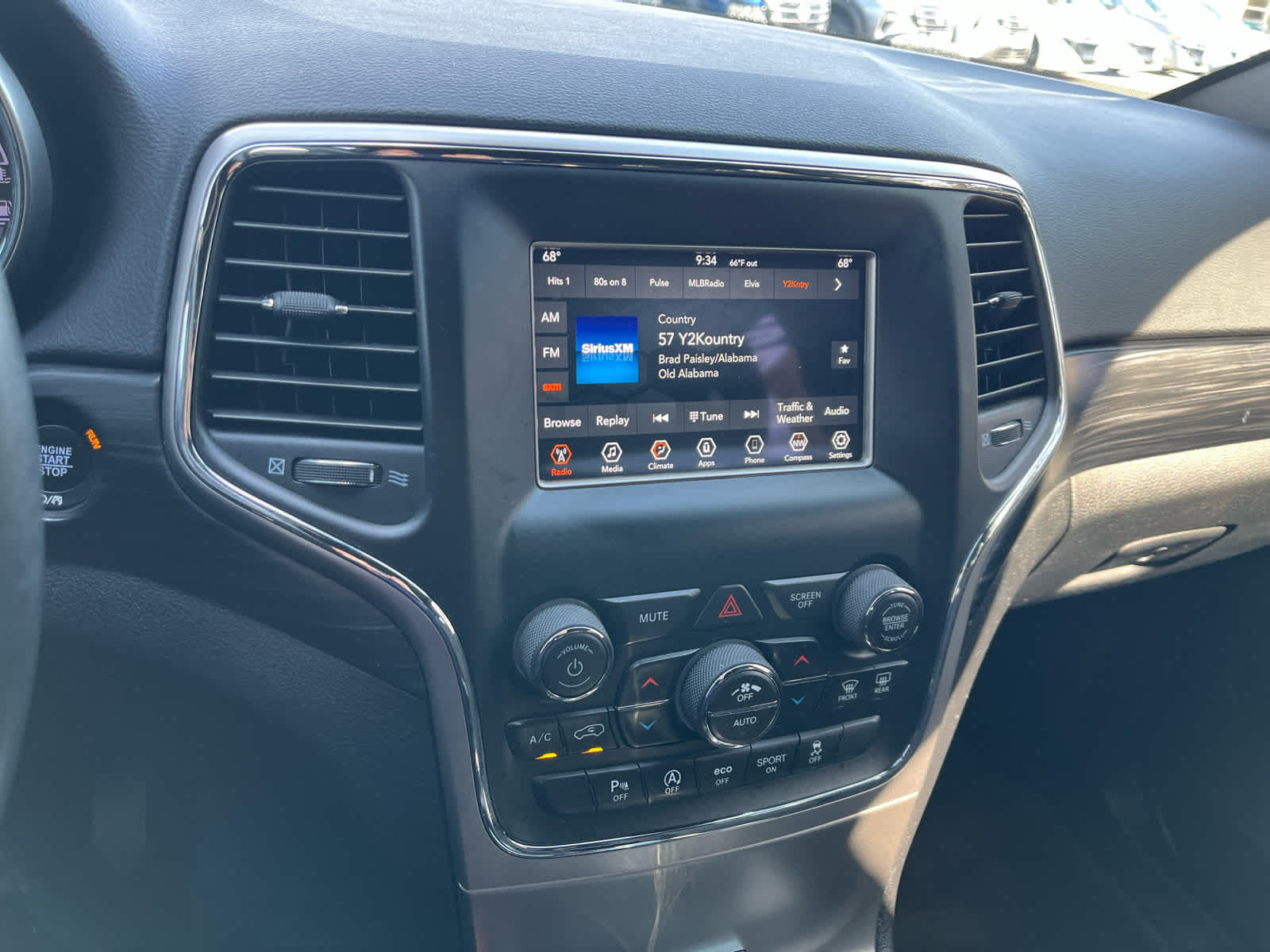 2019 Jeep Grand Cherokee Laredo E