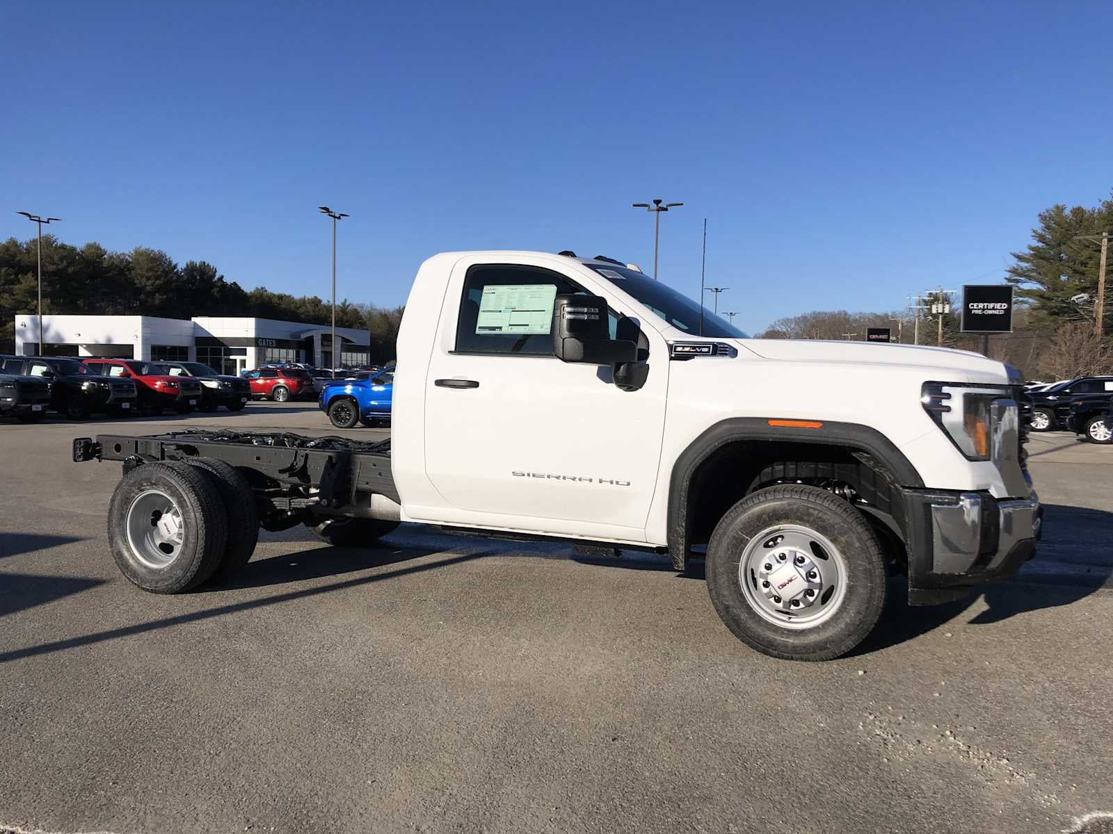 2026 GMC Sierra 3500 HD Chassis Cab Pro