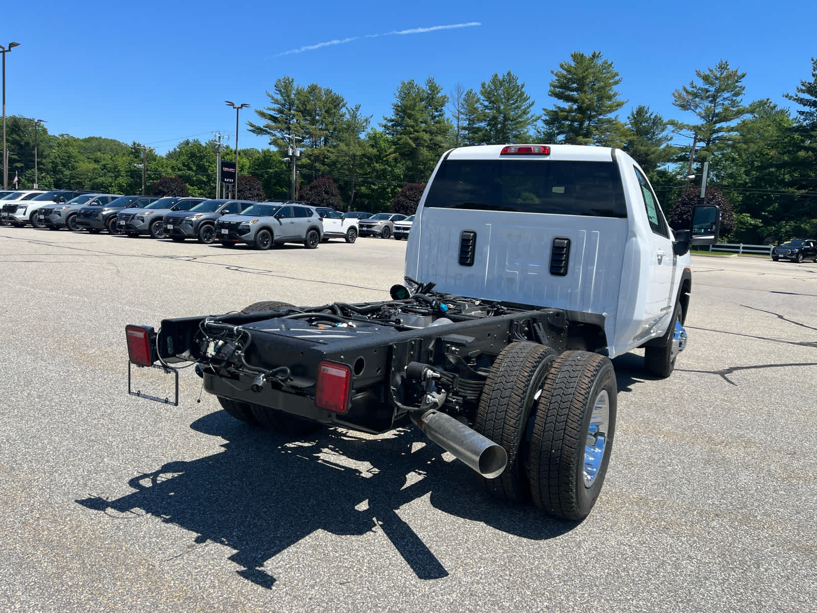 2026 GMC Sierra 3500 HD Chassis Cab SLE