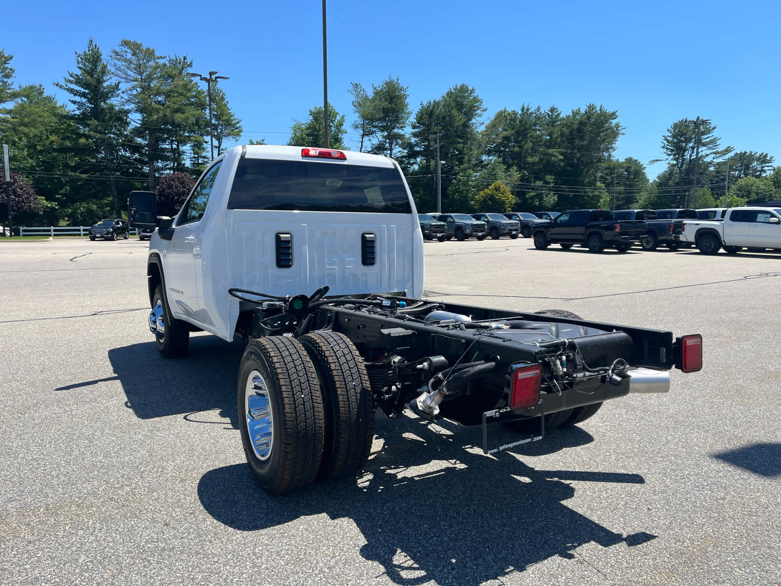 2026 GMC Sierra 3500 HD Chassis Cab SLE