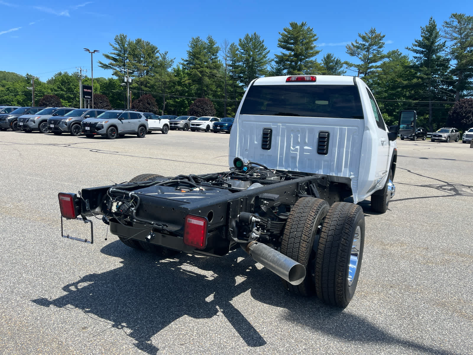 2026 GMC Sierra 3500 HD Chassis Cab SLE