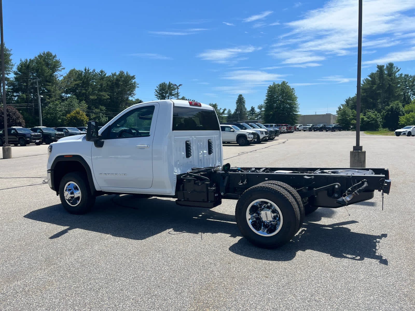 2026 GMC Sierra 3500 HD Chassis Cab SLE