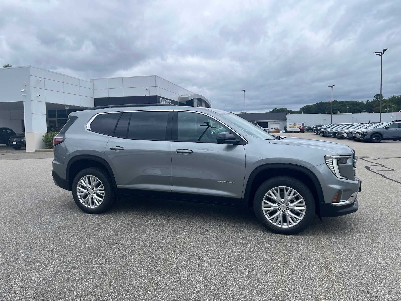 2027 GMC Acadia Elevation
