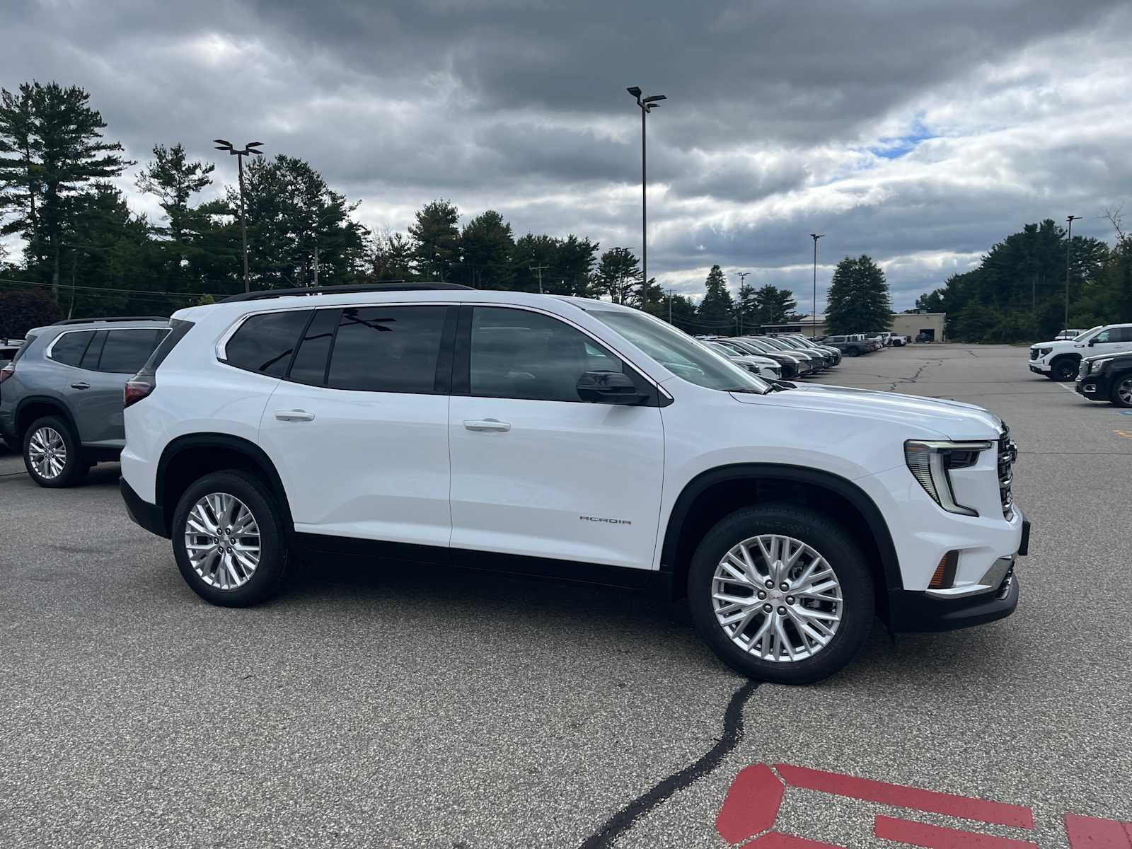 2027 GMC Acadia Elevation