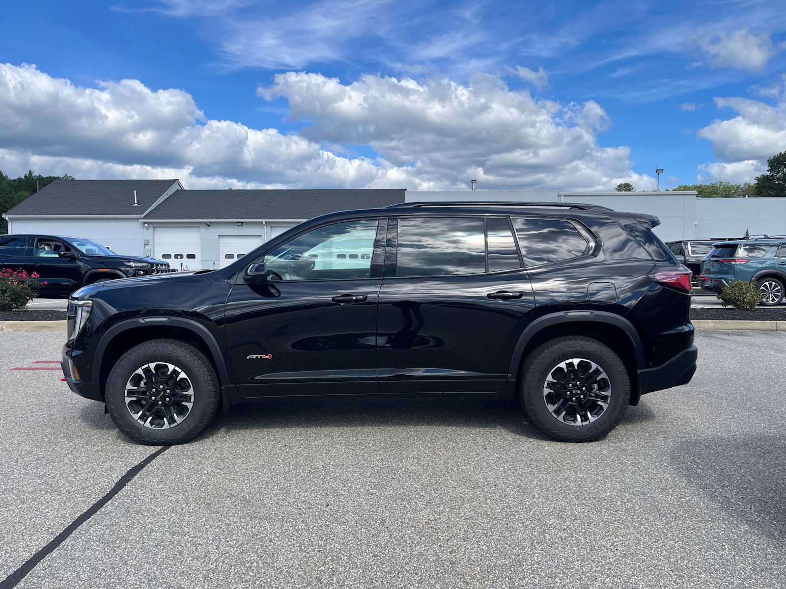 2027 GMC Acadia AT4