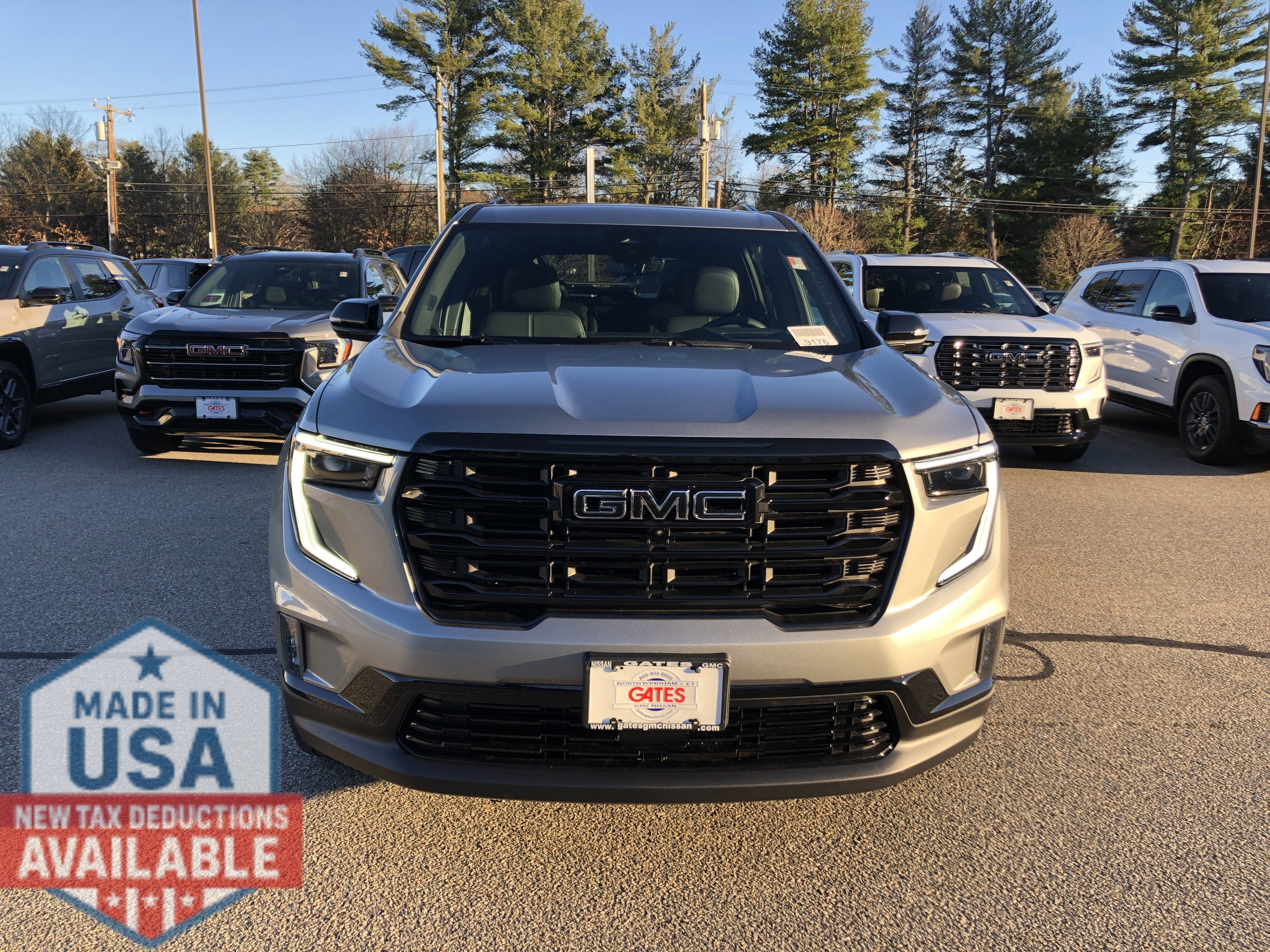 2026 GMC Acadia Elevation