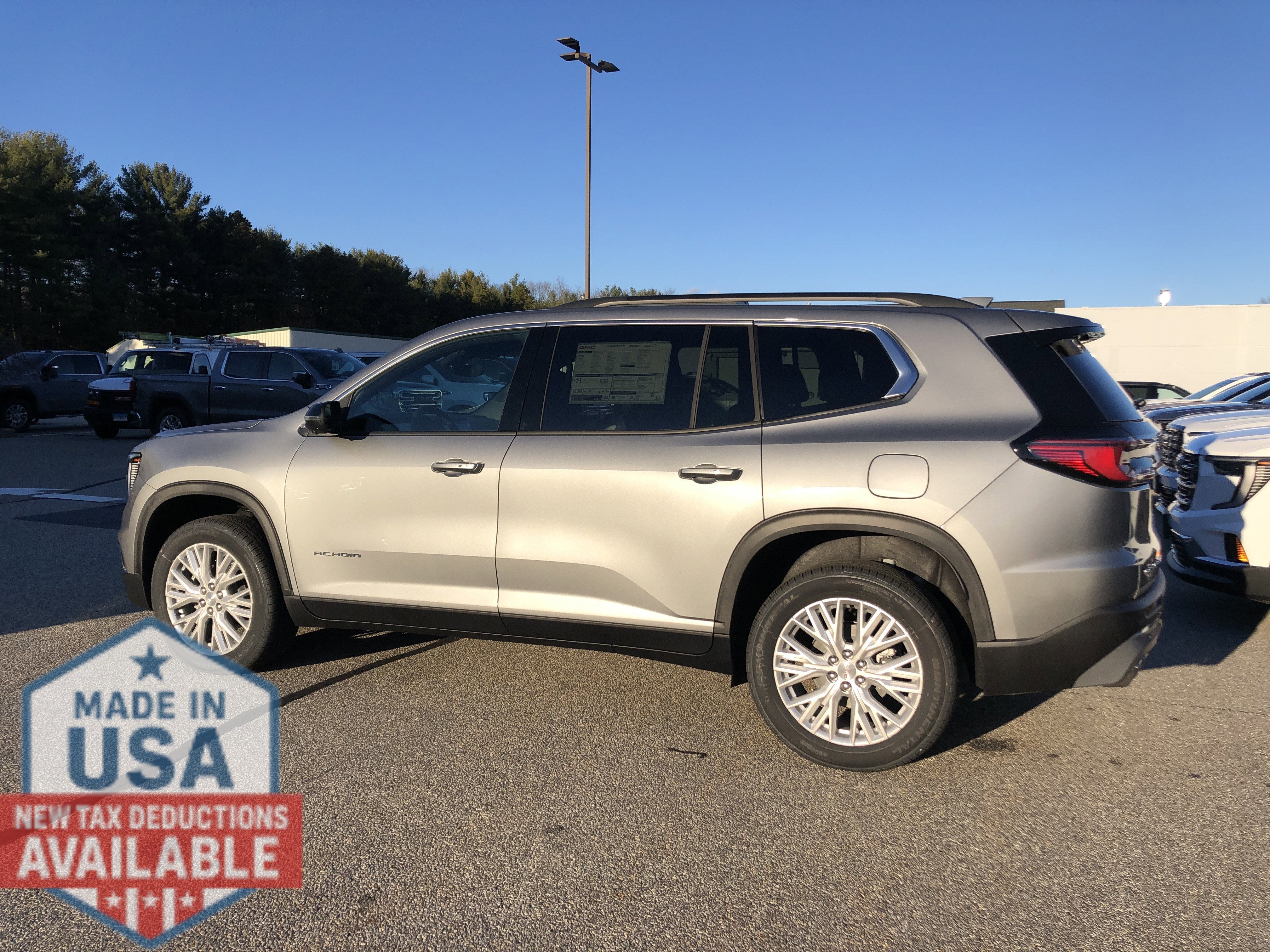 2026 GMC Acadia Elevation