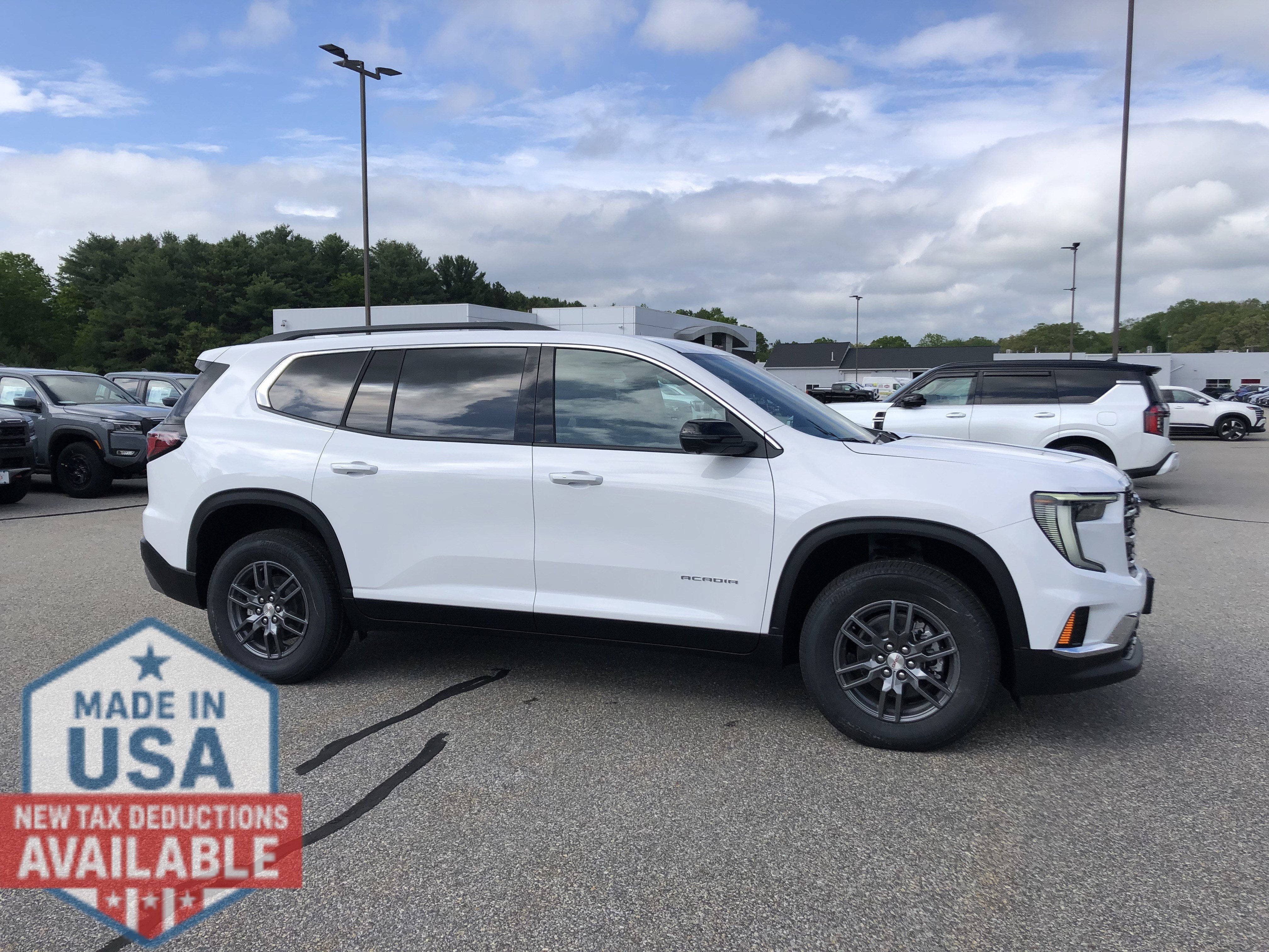 2025 GMC Acadia Elevation