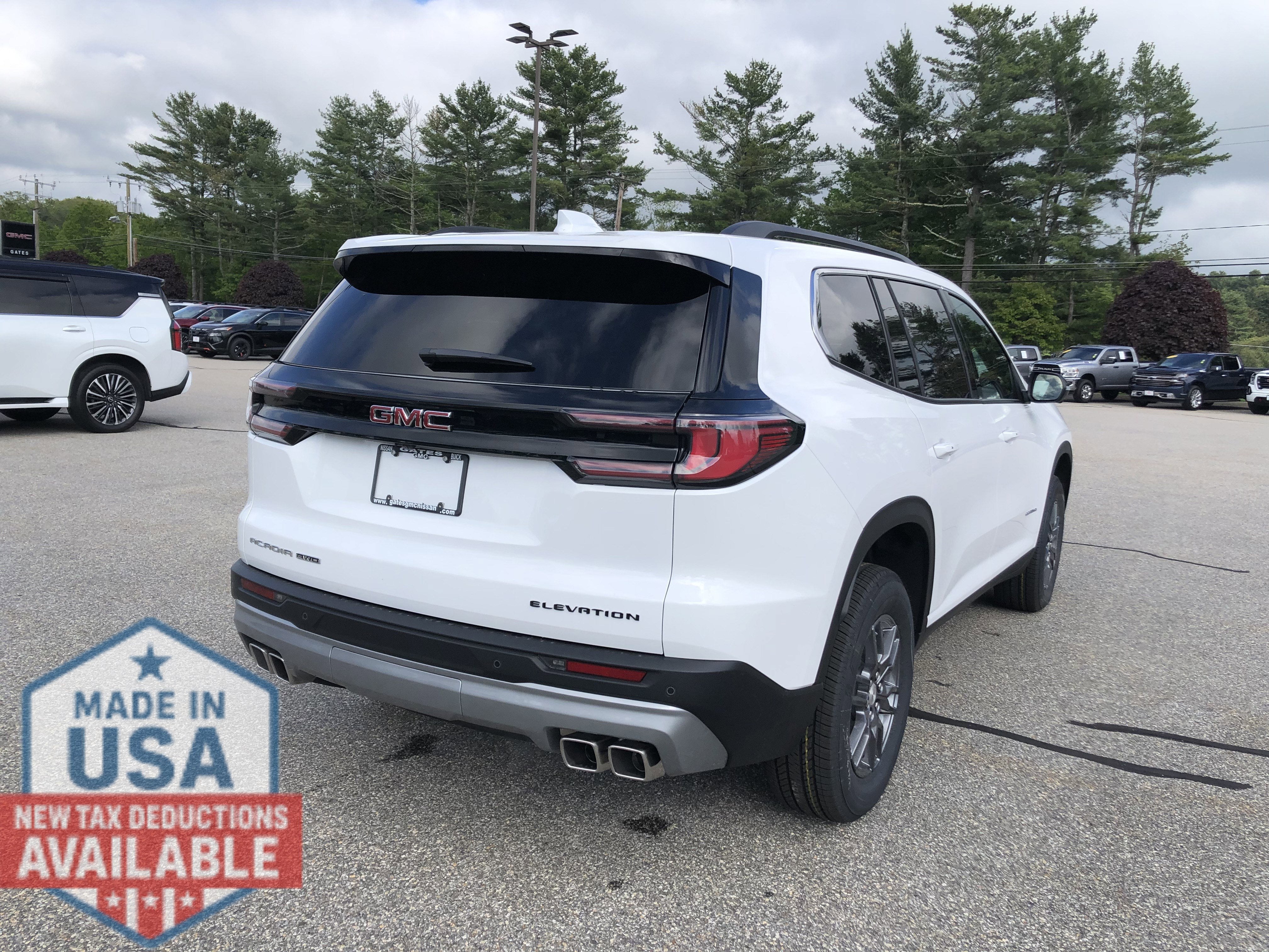2025 GMC Acadia Elevation