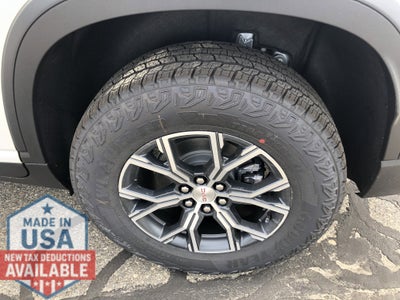 2025 GMC Acadia AT4