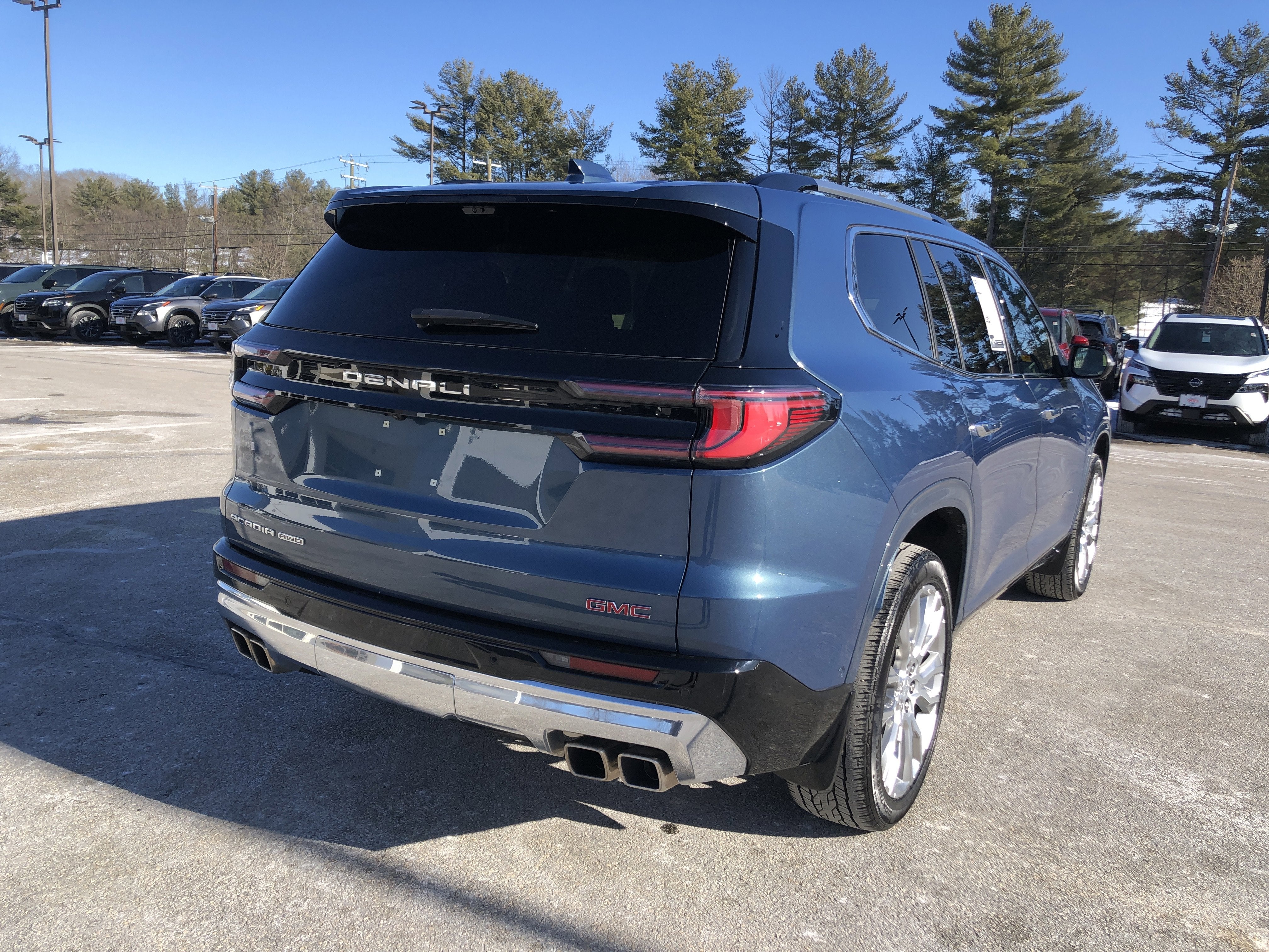2024 GMC Acadia Denali