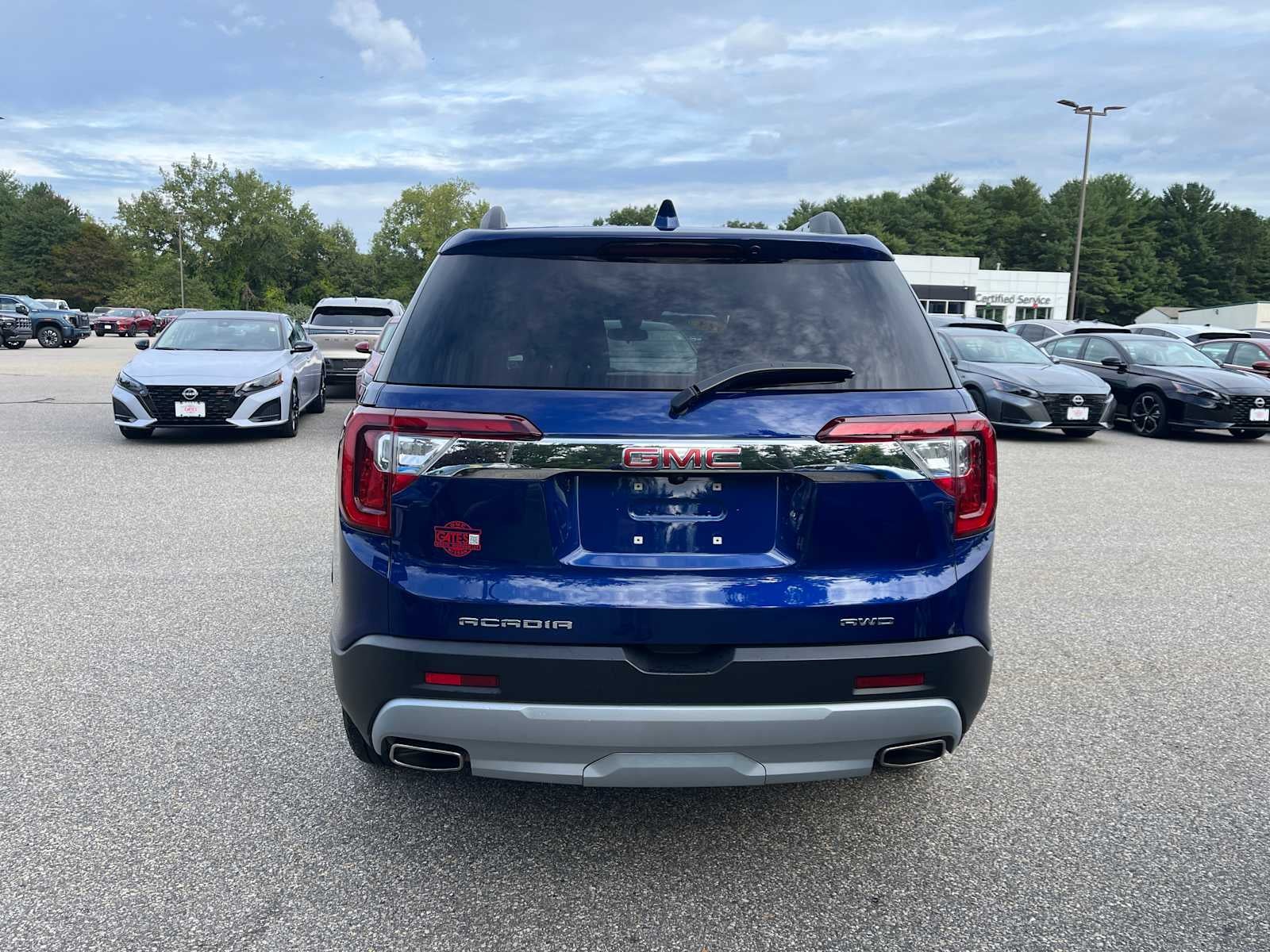 2023 GMC Acadia SLE