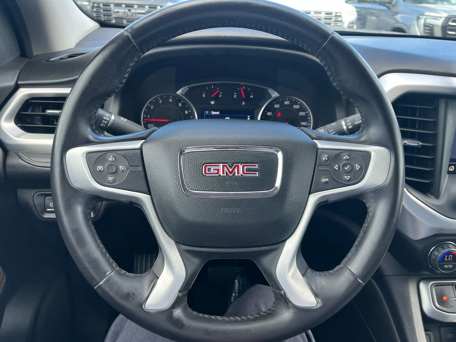 2020 GMC Acadia SLE