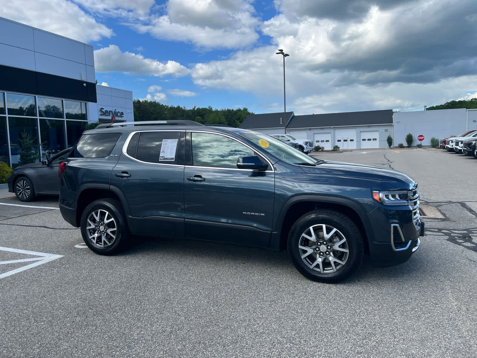 2020 GMC Acadia SLE