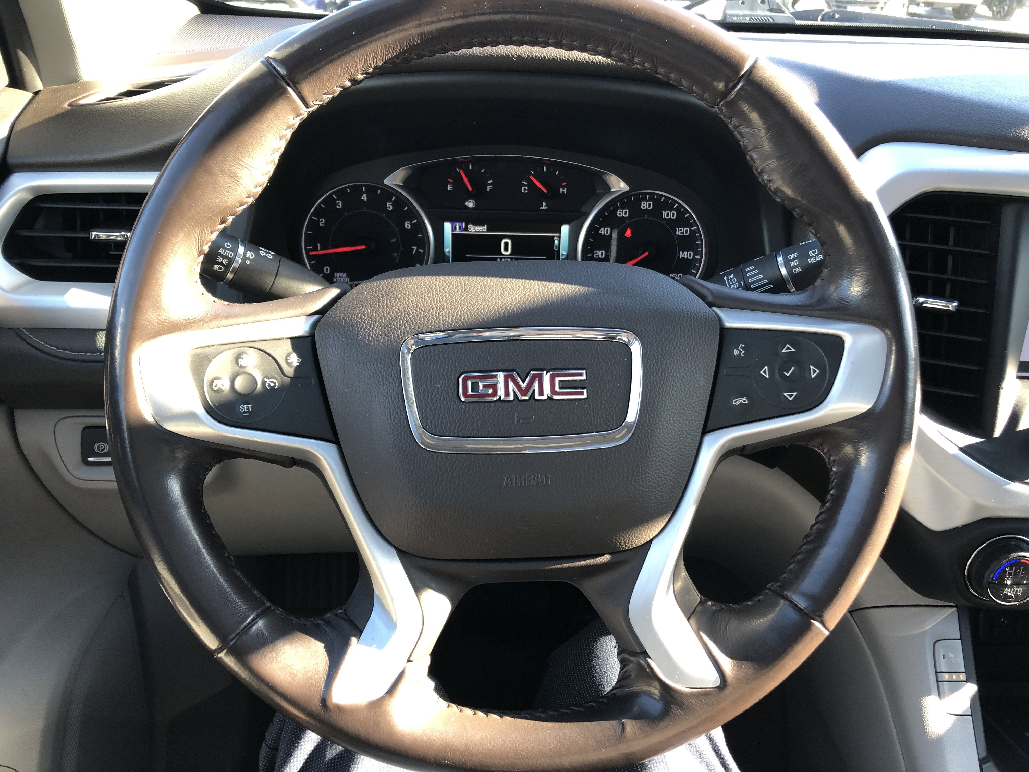 2019 GMC Acadia SLT