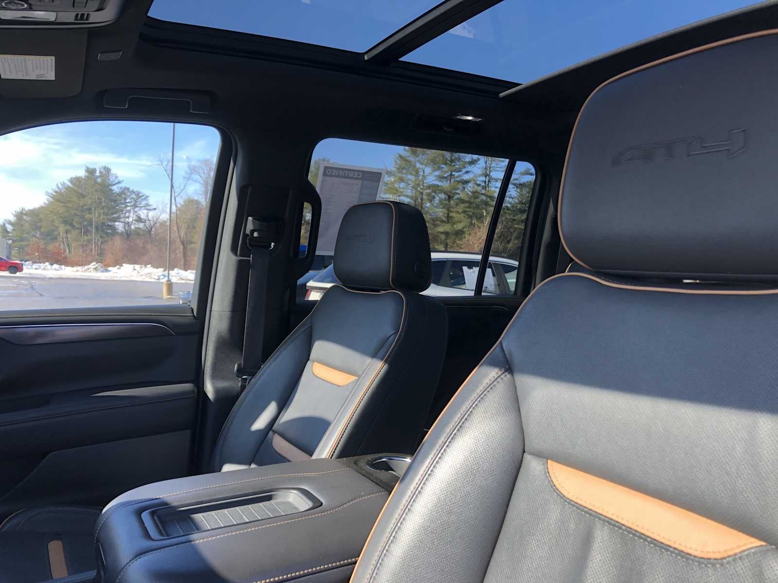 2022 GMC Yukon XL AT4