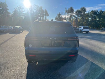 2024 Chevrolet Traverse LT