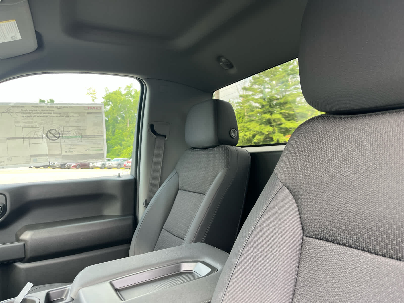 2026 GMC Sierra 3500HD Pro - Photo 13