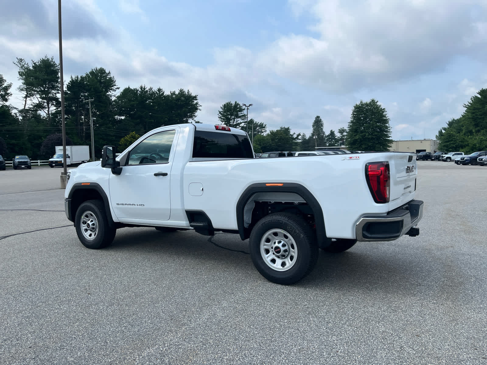 2026 GMC Sierra 3500HD Pro - Photo 8