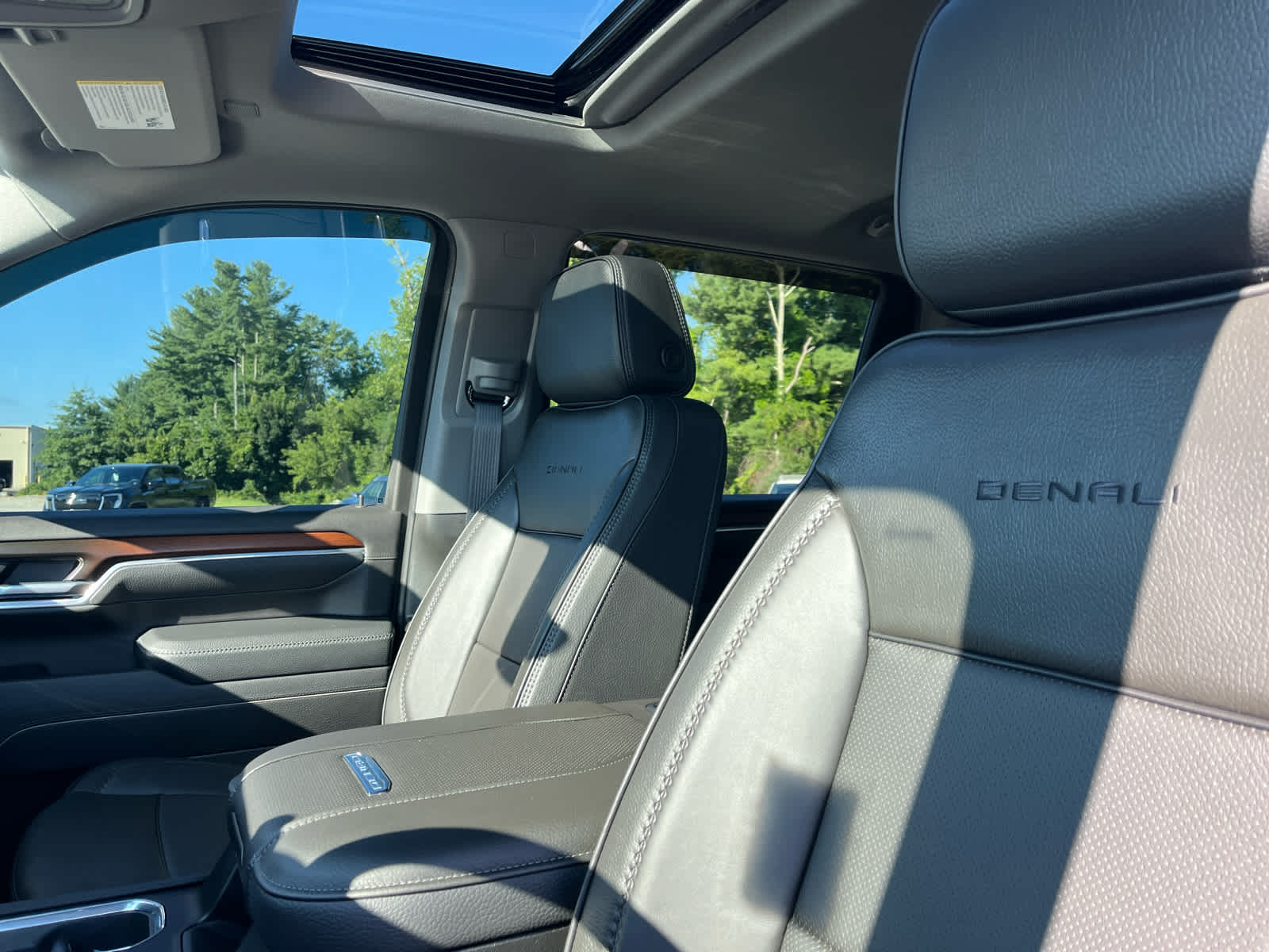 2025 GMC Sierra 2500 HD Denali