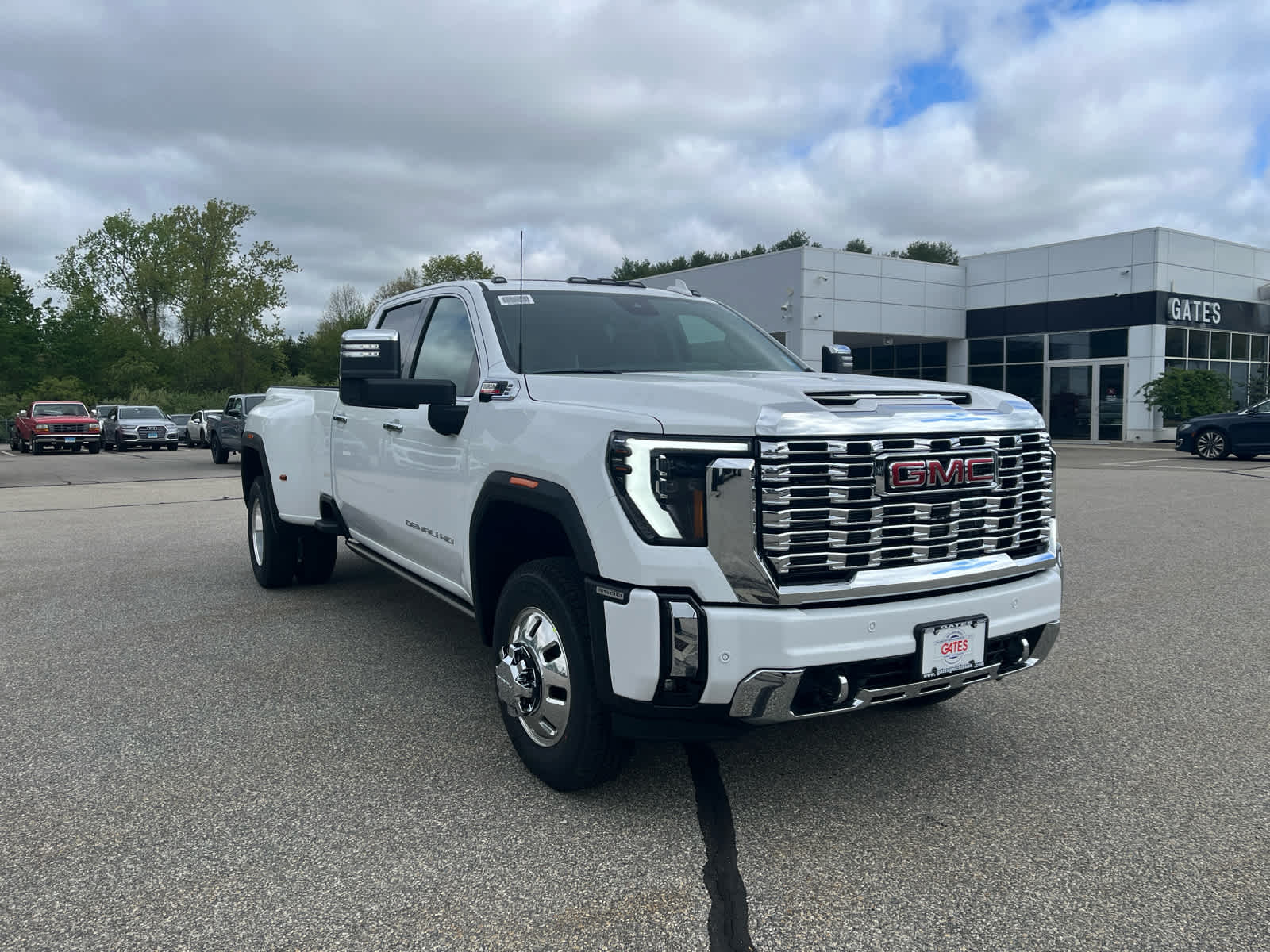 2026 GMC Sierra 3500 HD Denali DRW