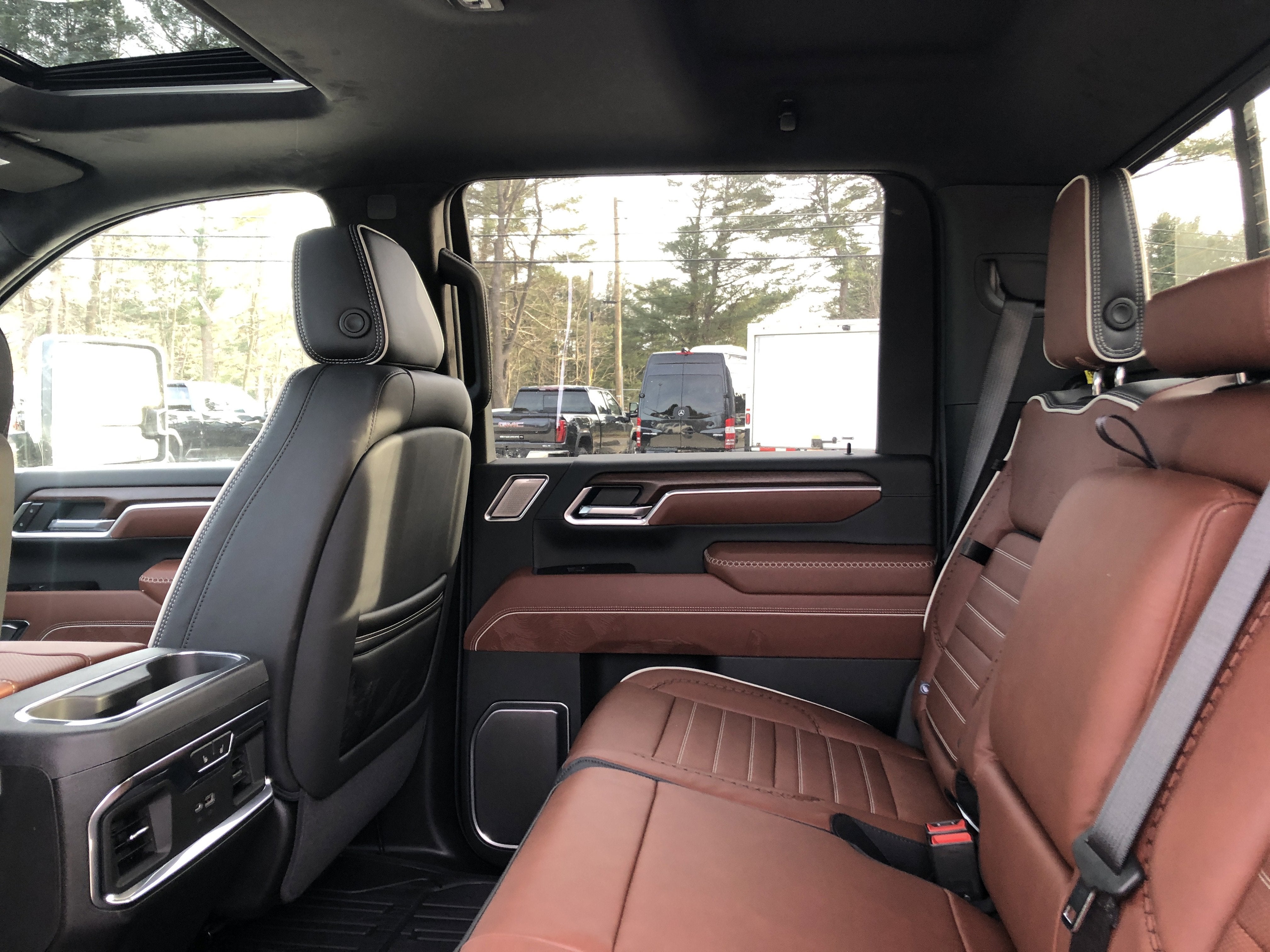 2026 GMC Sierra 3500 HD Denali Ultimate DRW