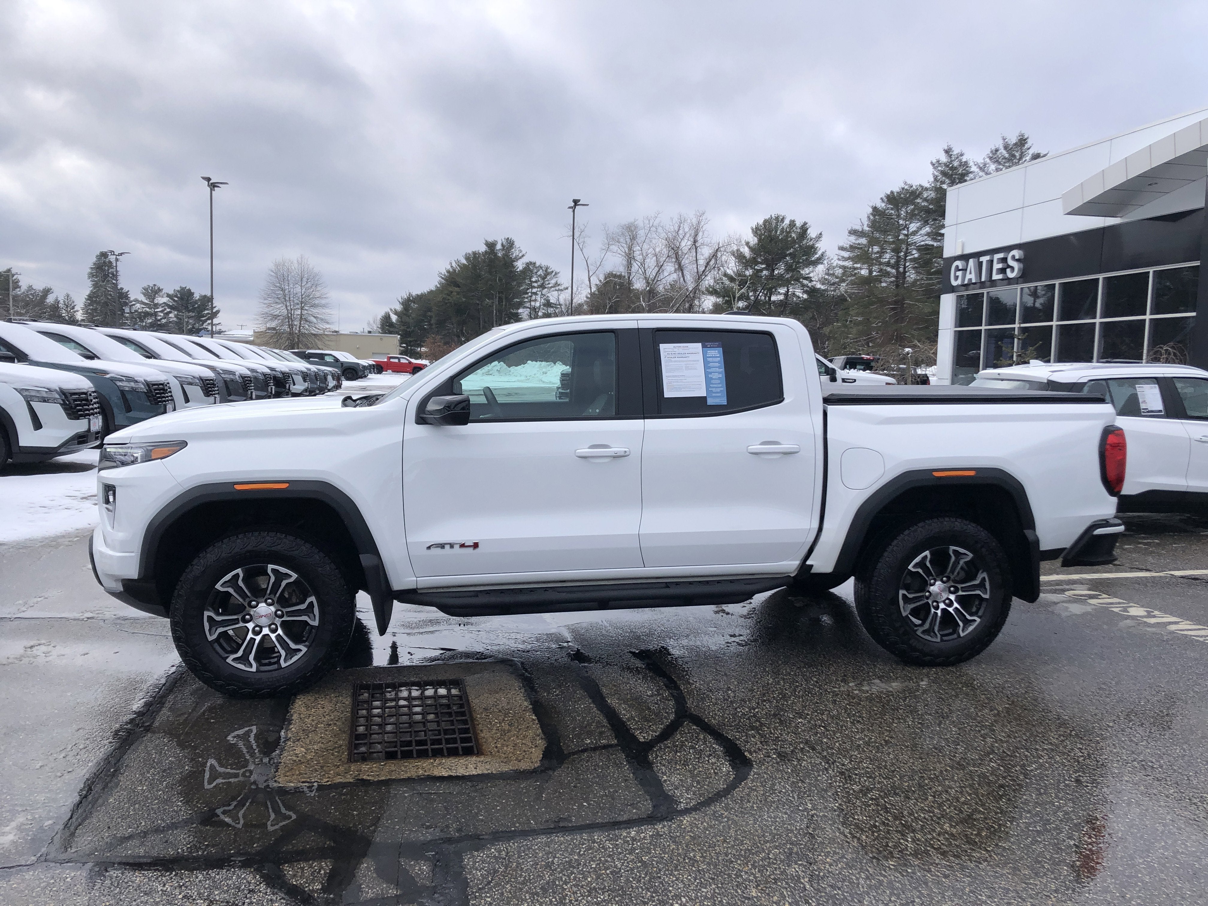 2023 GMC Canyon AT4
