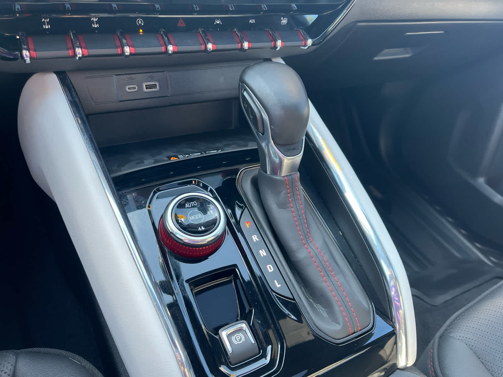 2024 GMC Canyon AT4X