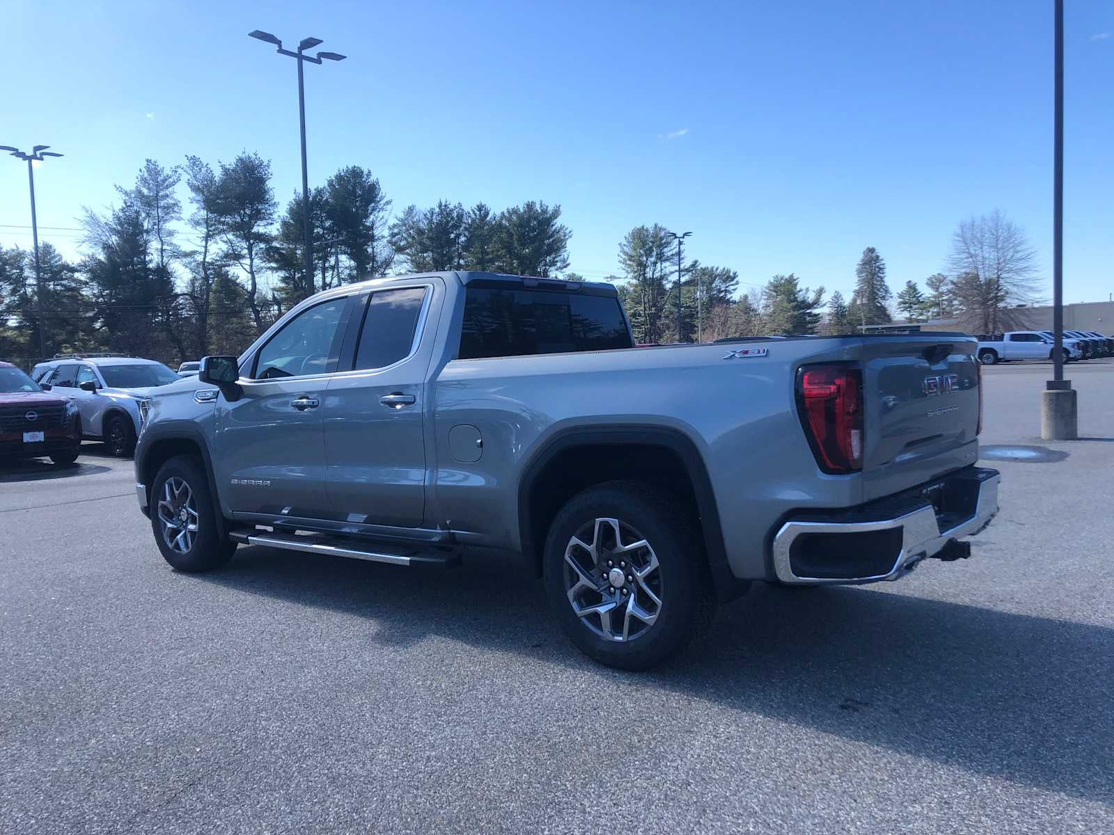 2026 GMC Sierra 1500 SLE