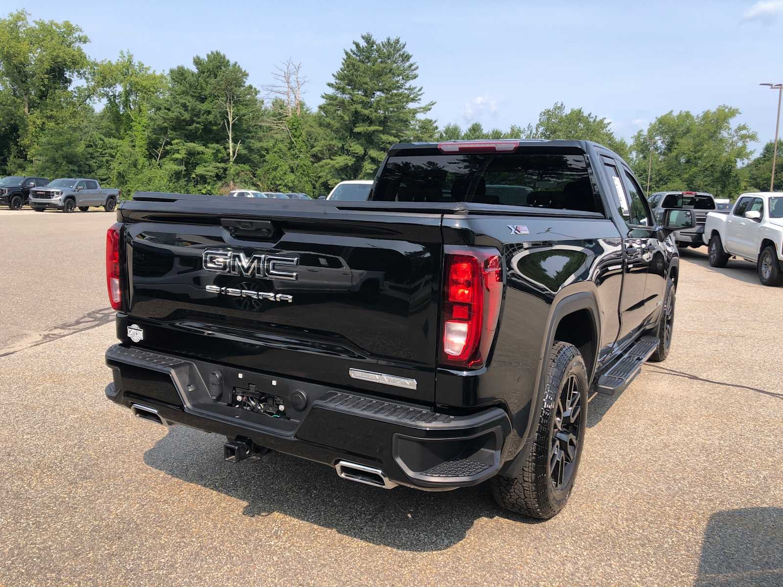 2023 GMC Sierra 1500 Elevation