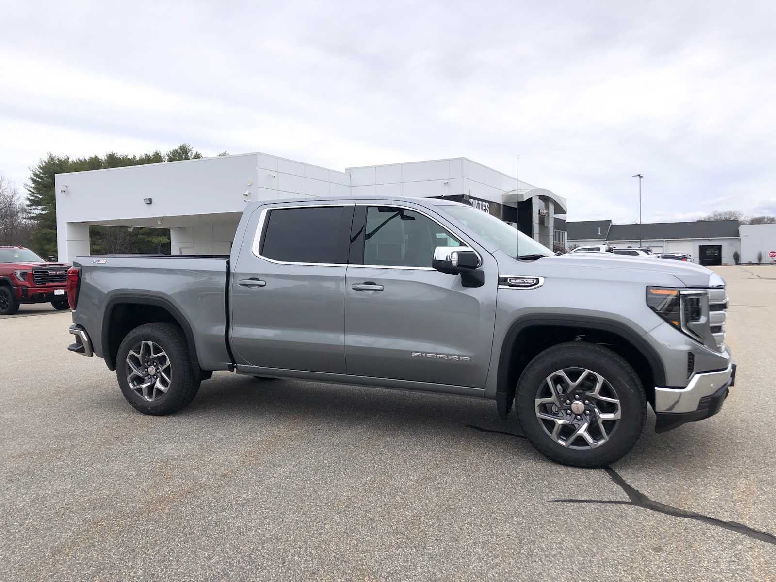 2026 GMC Sierra 1500 SLE