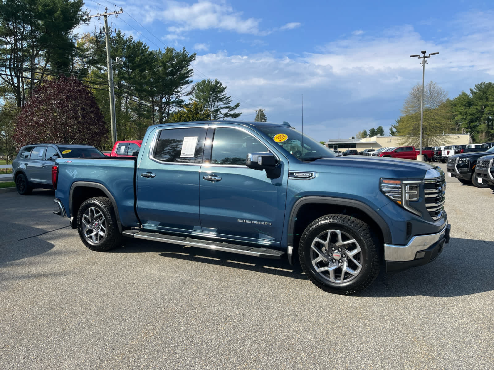 2024 GMC Sierra 1500 SLT