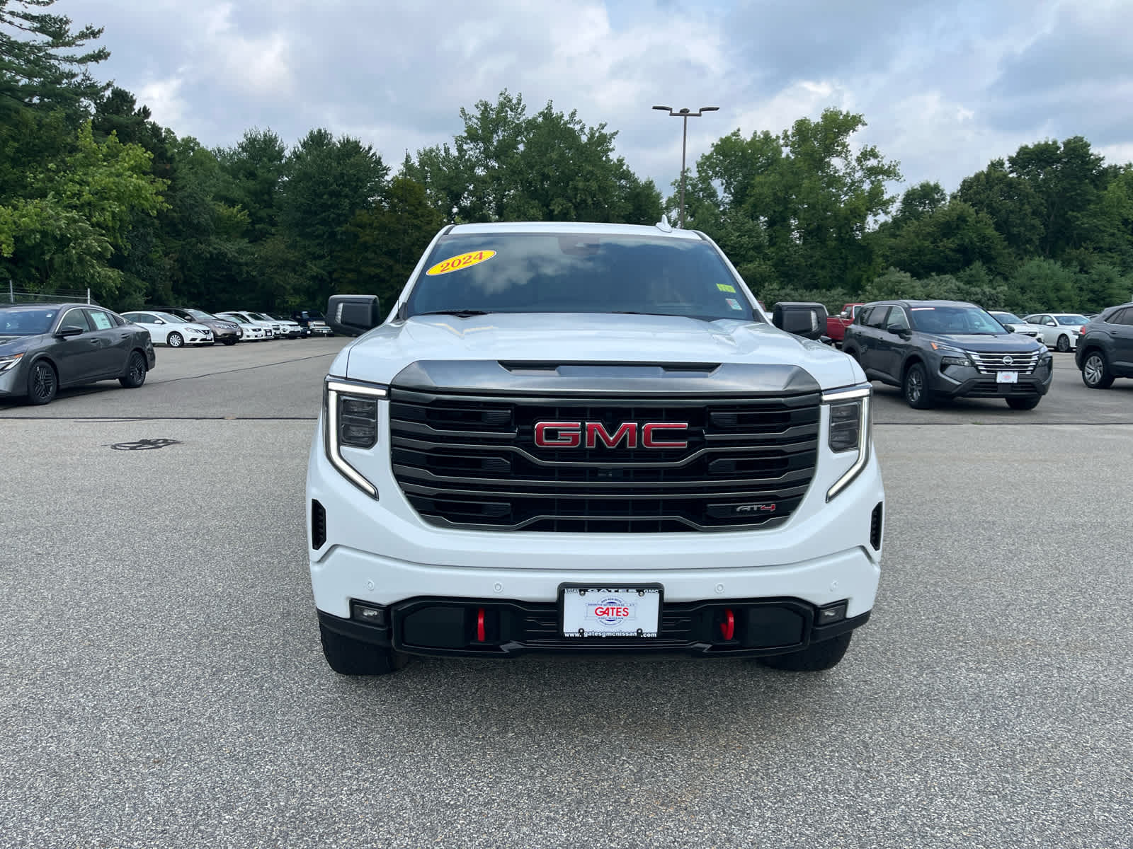 2024 GMC Sierra 1500 AT4