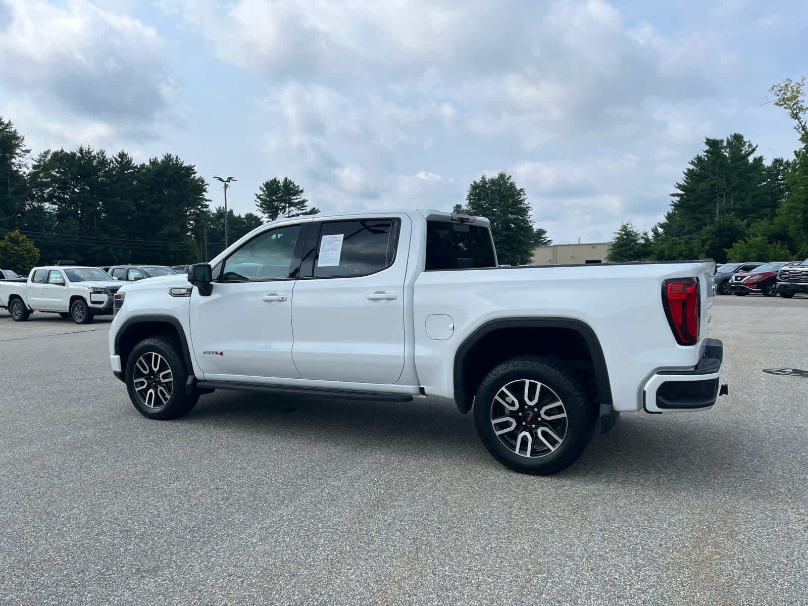 2024 GMC Sierra 1500 AT4