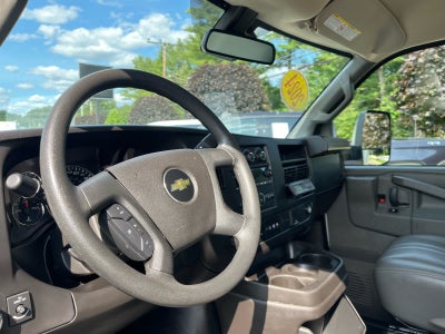 2024 Chevrolet Express Cutaway 3500 1WT