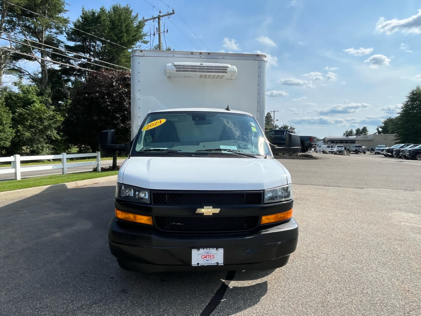 2024 Chevrolet Express Cutaway 3500 1WT