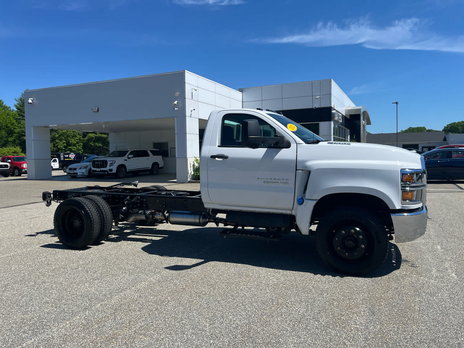 2023 Chevrolet Silverado 5500 HD Work Truck