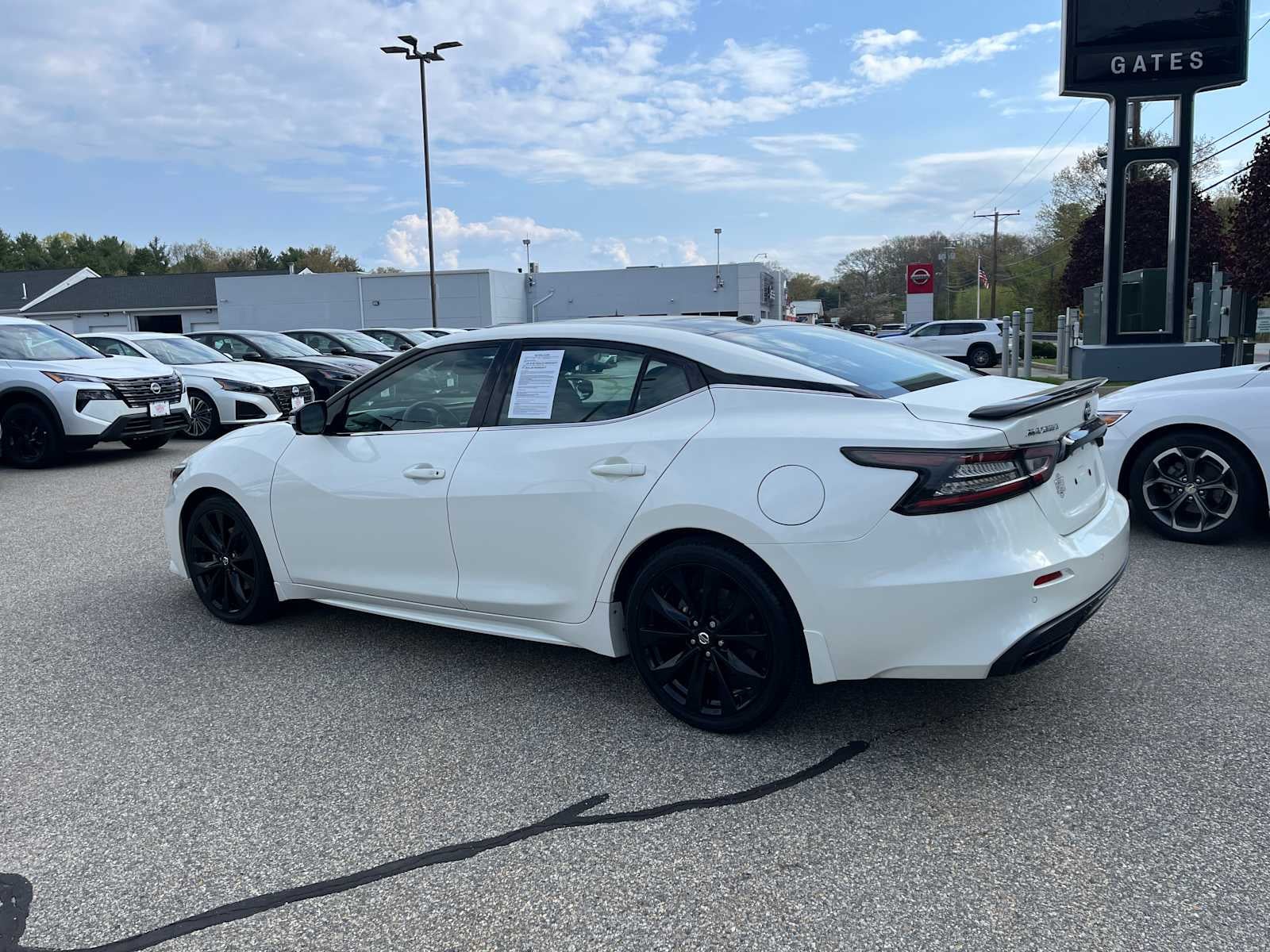2021 Nissan Maxima SR