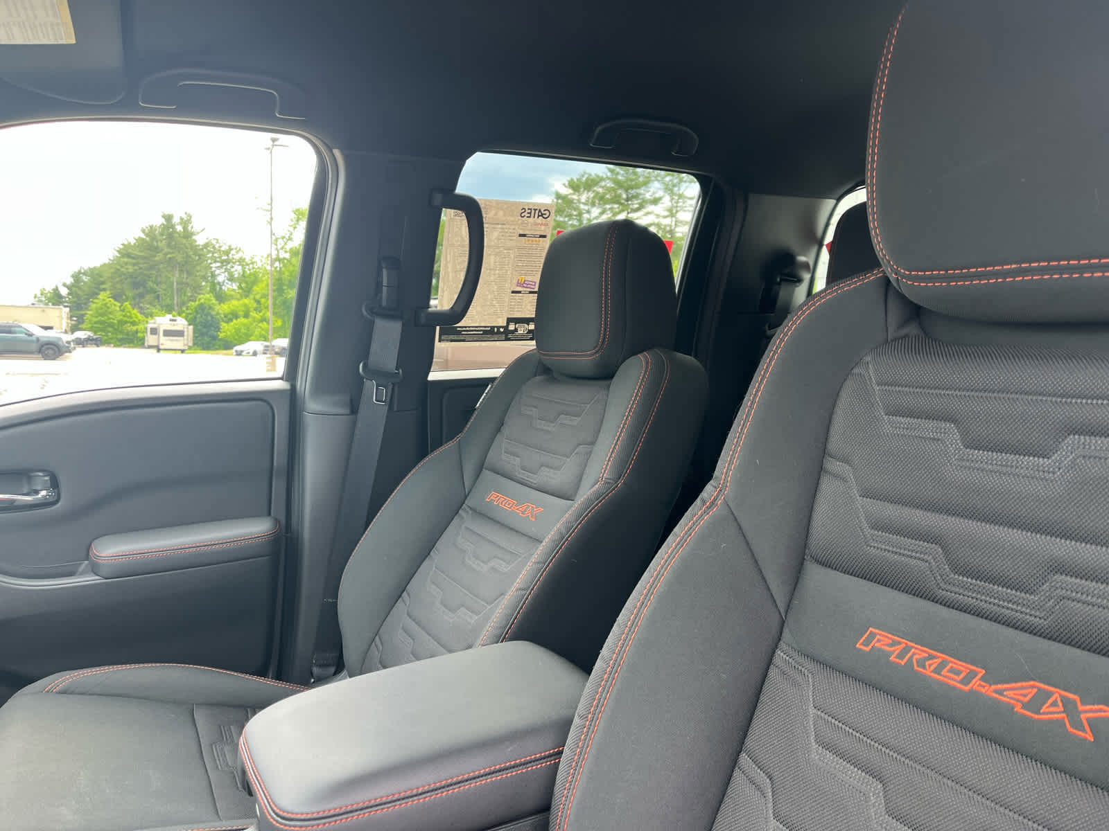 2024 Nissan Frontier PRO-4X