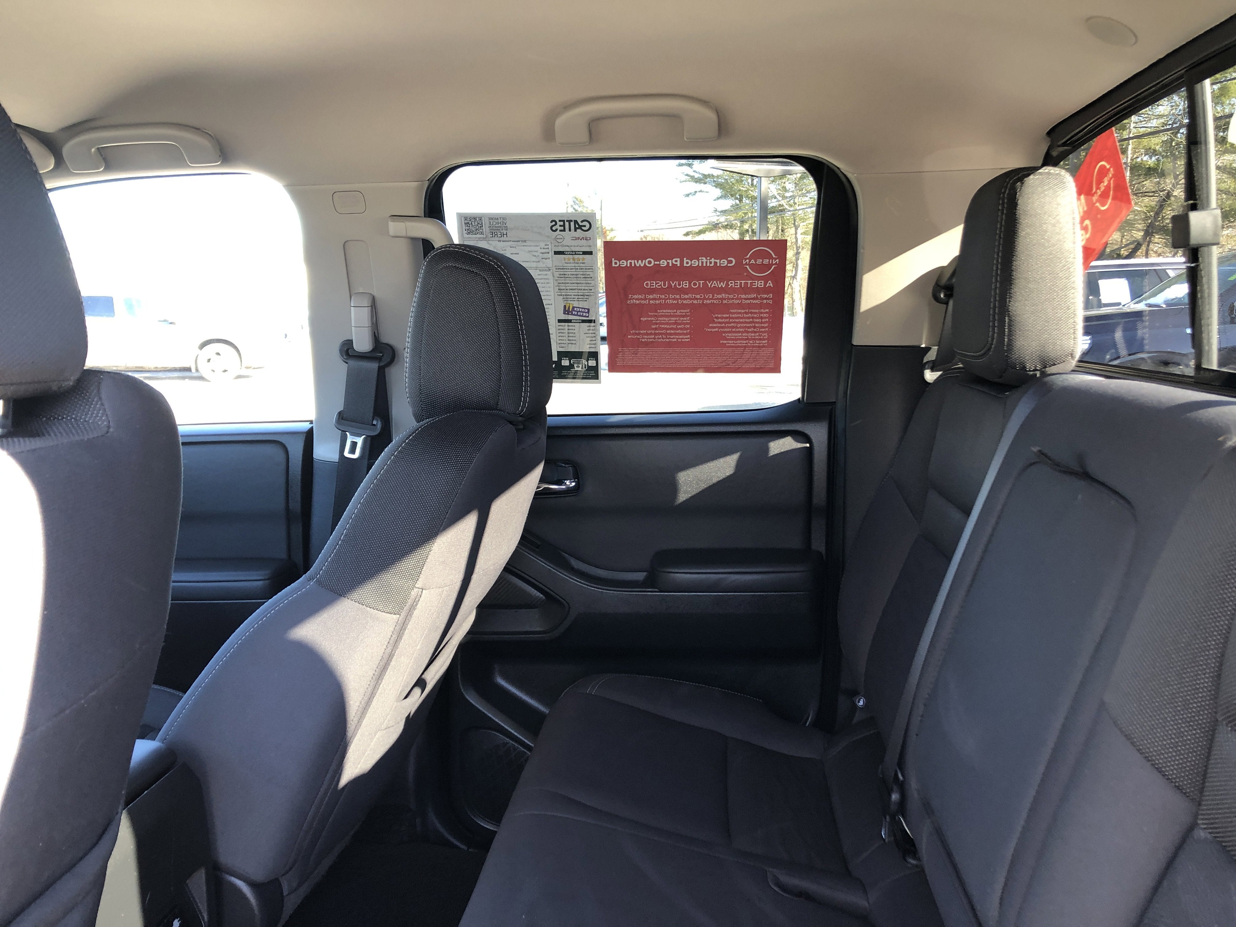 2022 Nissan Frontier SV