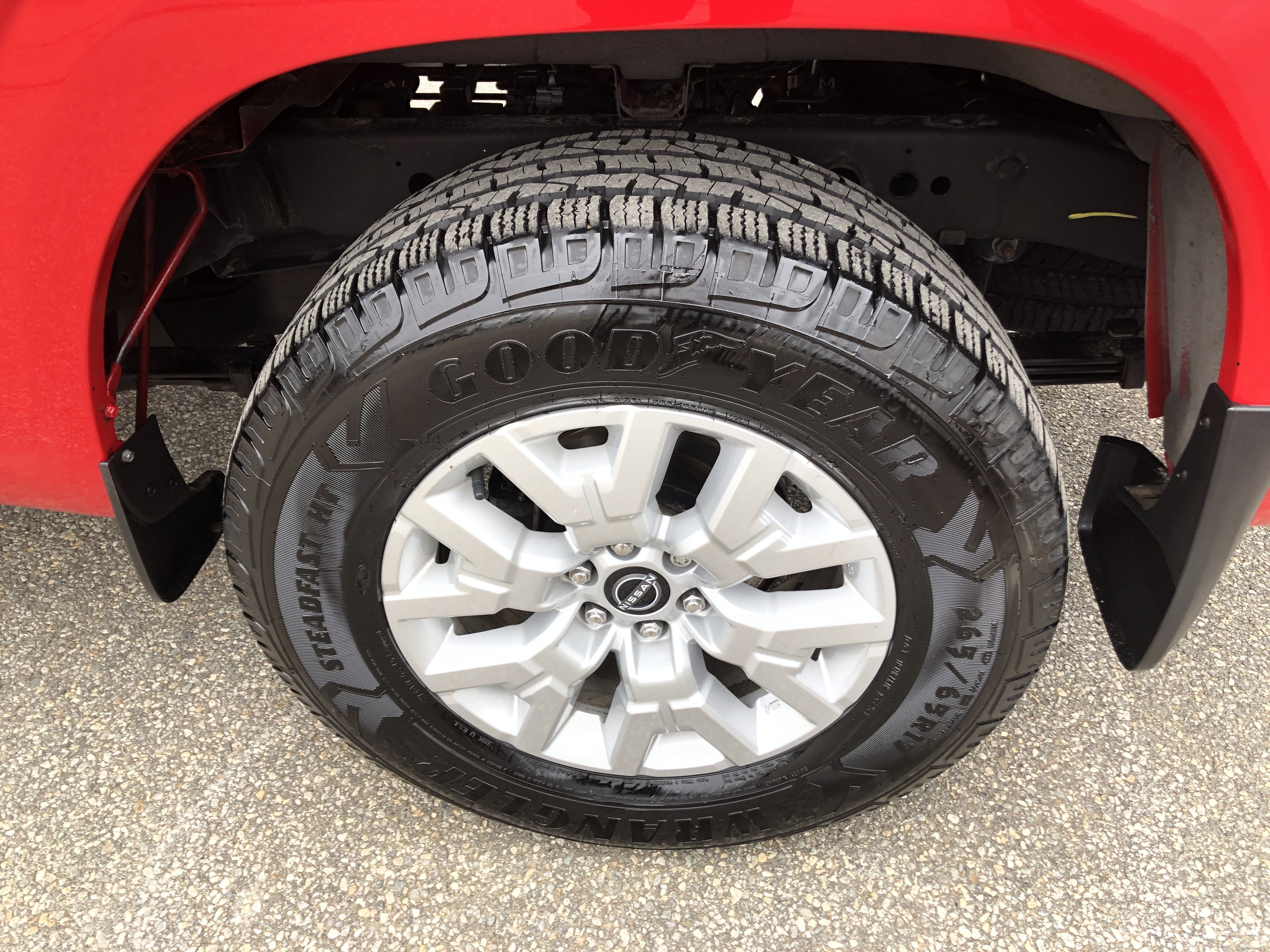 2023 Nissan Frontier SV