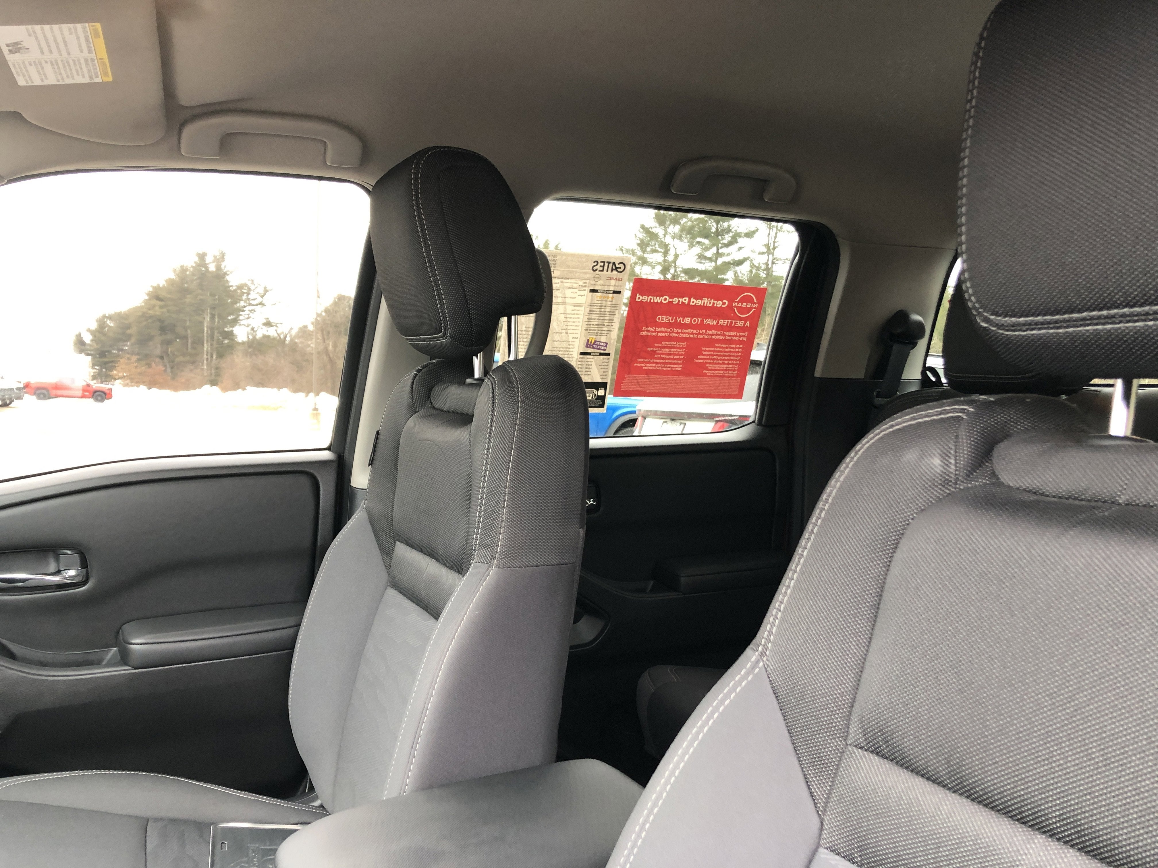 2023 Nissan Frontier SV