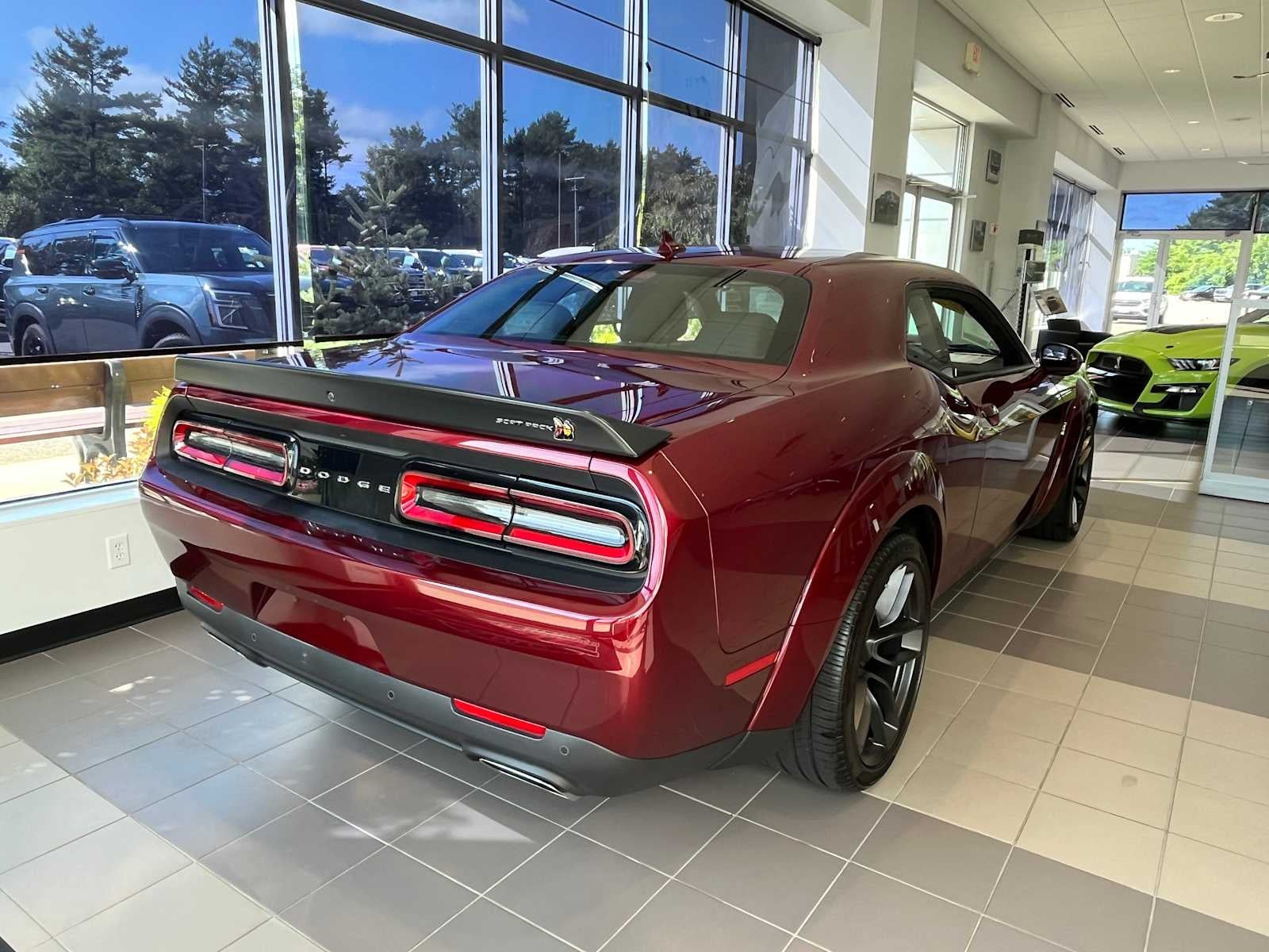 2022 Dodge Challenger R/T Scat Pack Widebody