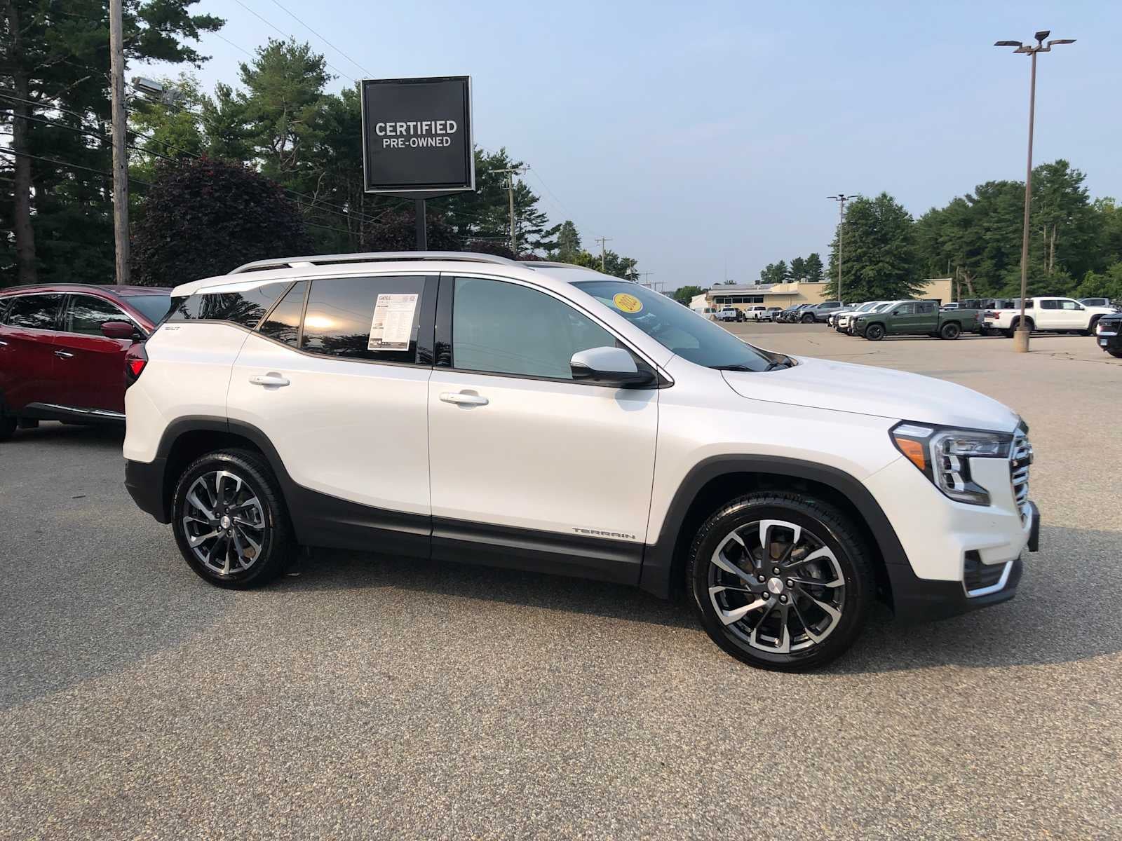 2023 GMC Terrain SLT