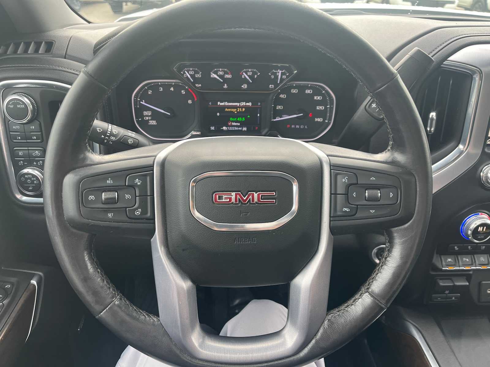 2021 GMC Sierra 1500 SLT