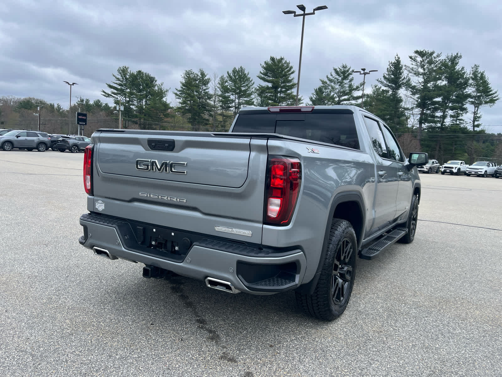 2025 GMC Sierra 1500 Elevation