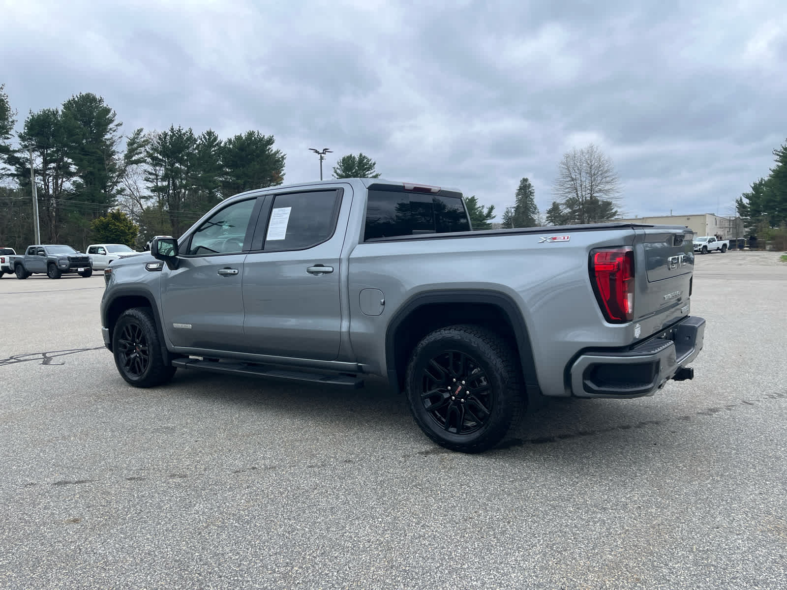 2025 GMC Sierra 1500 Elevation
