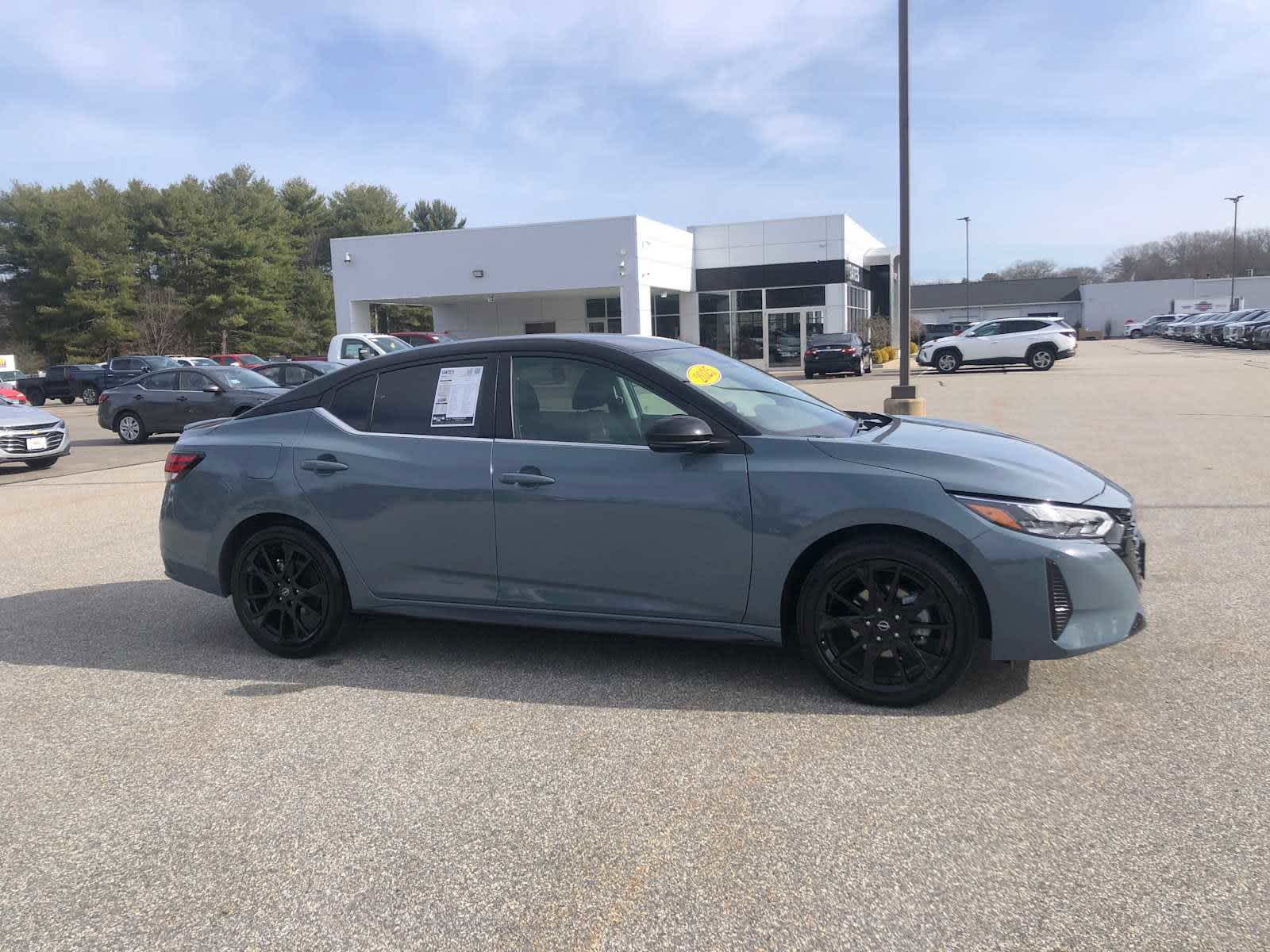 2025 Nissan Sentra SR