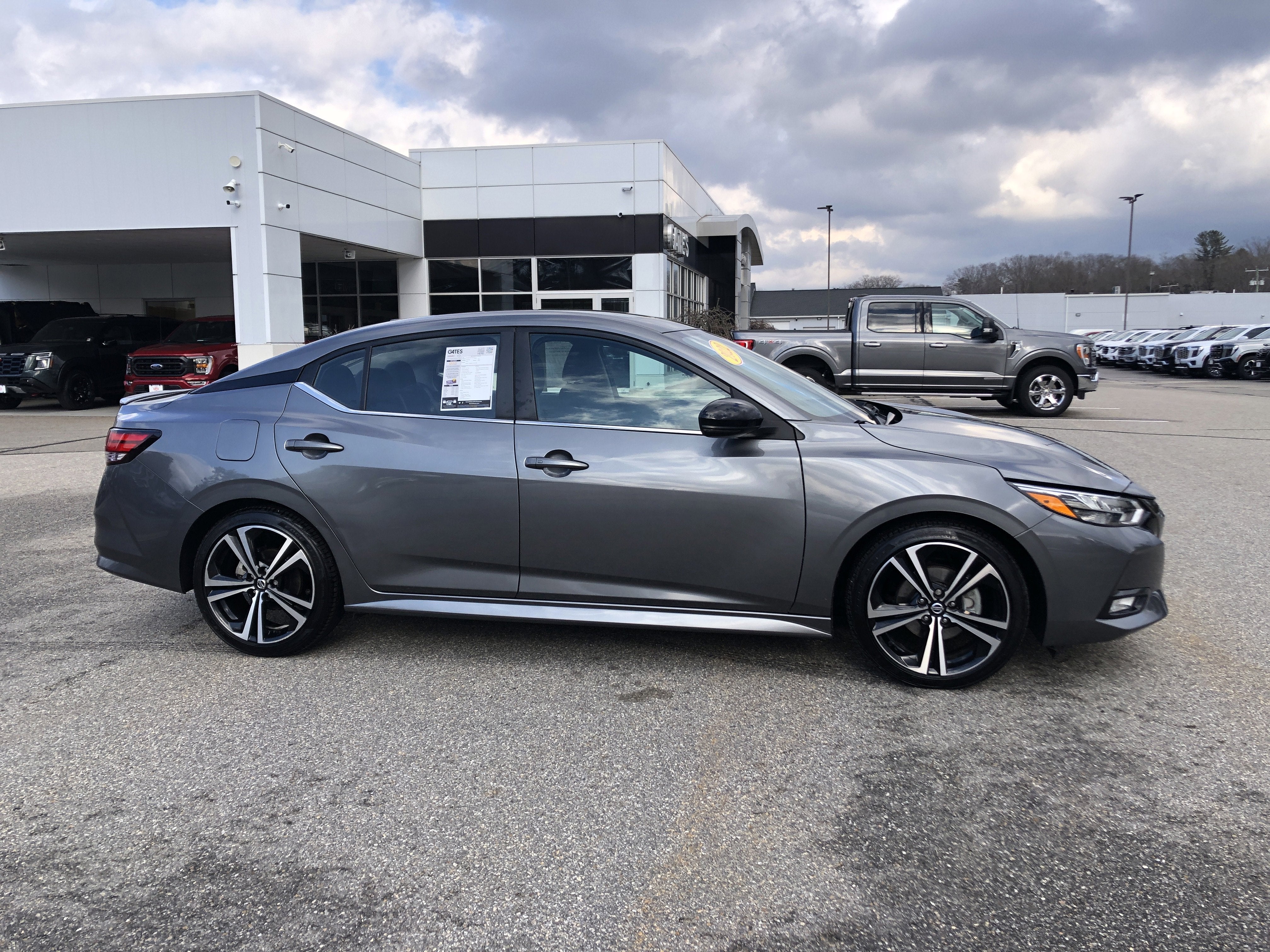 2022 Nissan Sentra SR